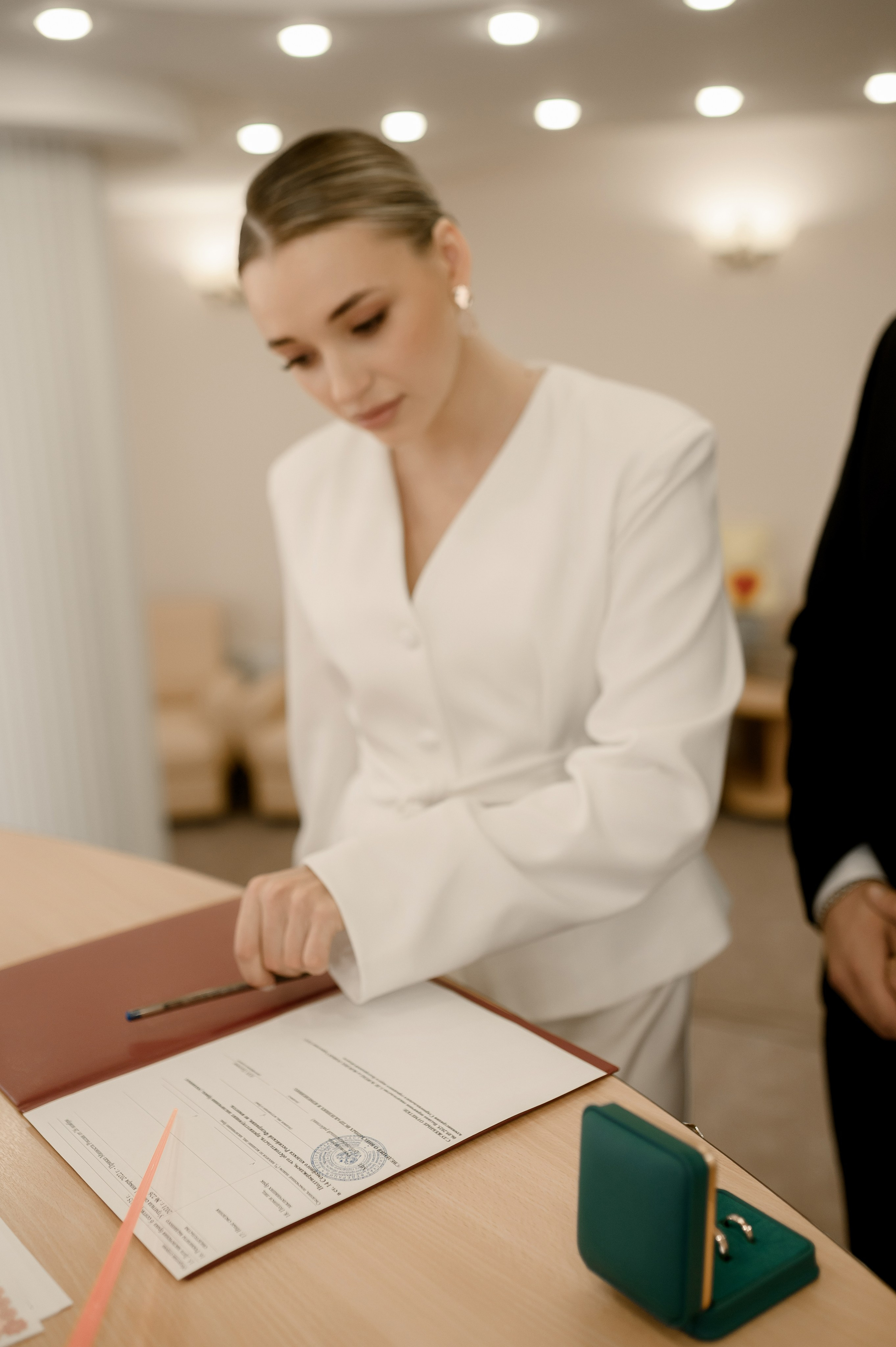 Иван & Виктория. Твой личный проводник к красивым фотографиям в Старом Осколе