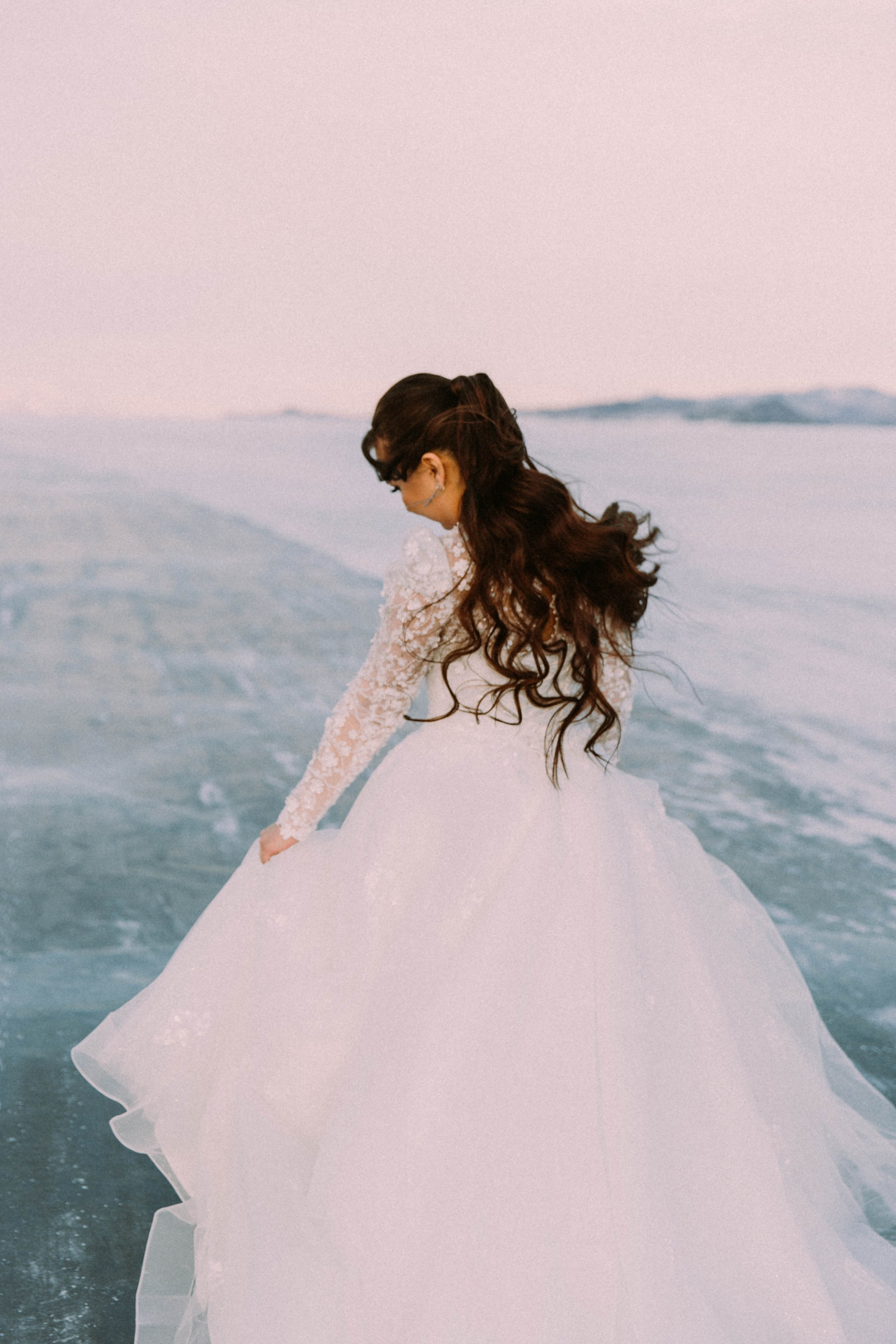 Свадебная зимняя съемка на Байкале. Главная