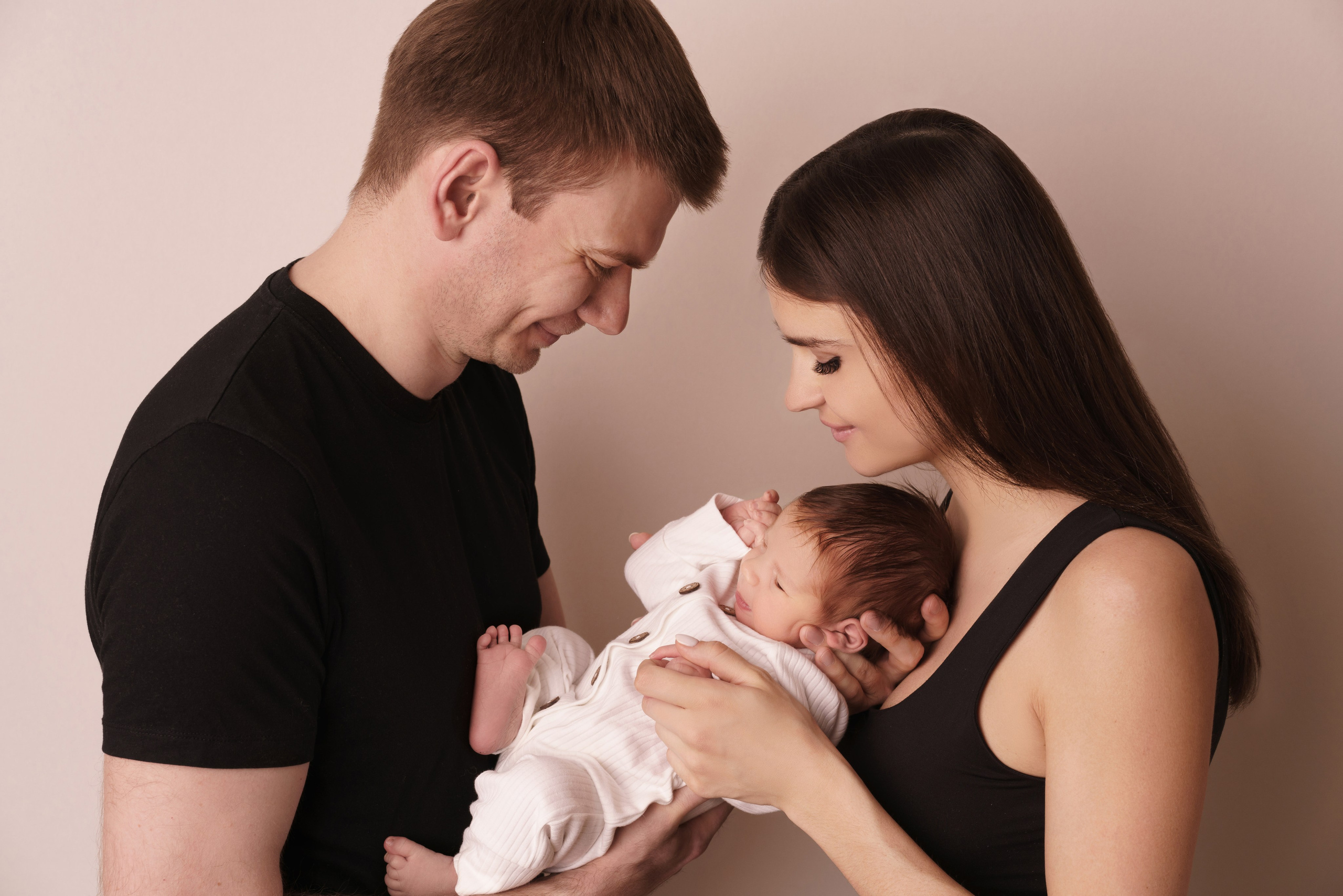 Семейные фотосессии с новорожденными | Трогательные кадры малышей и их близких в Москве и МО. Фотосессия новорожденных в Москве и Московской области | Профессиональный фотограф newborn — Татьяна Иванова