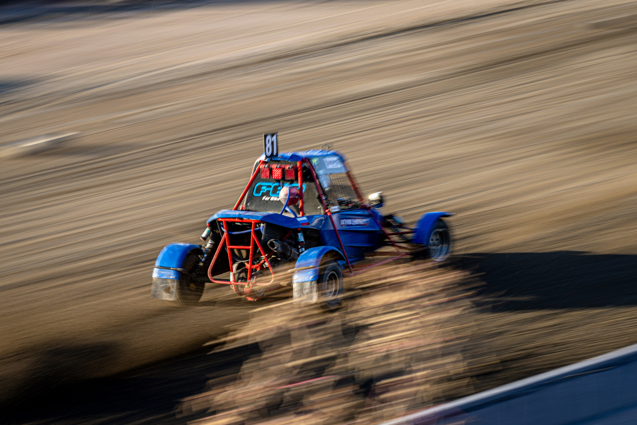 Автогонки на гаревой дорожке. Bertran Ordo