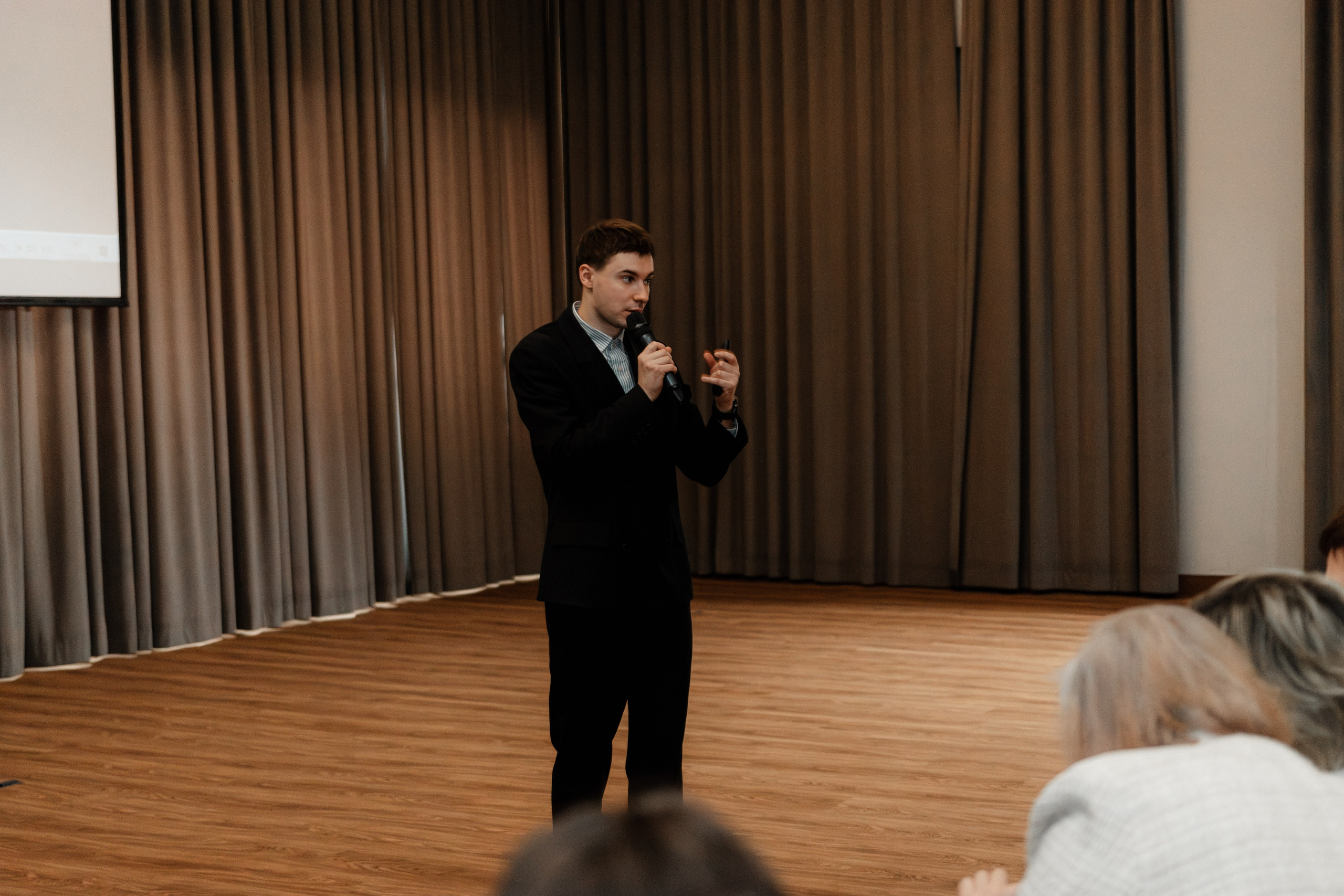 РУССКИЙ ЭКСПРЕСС