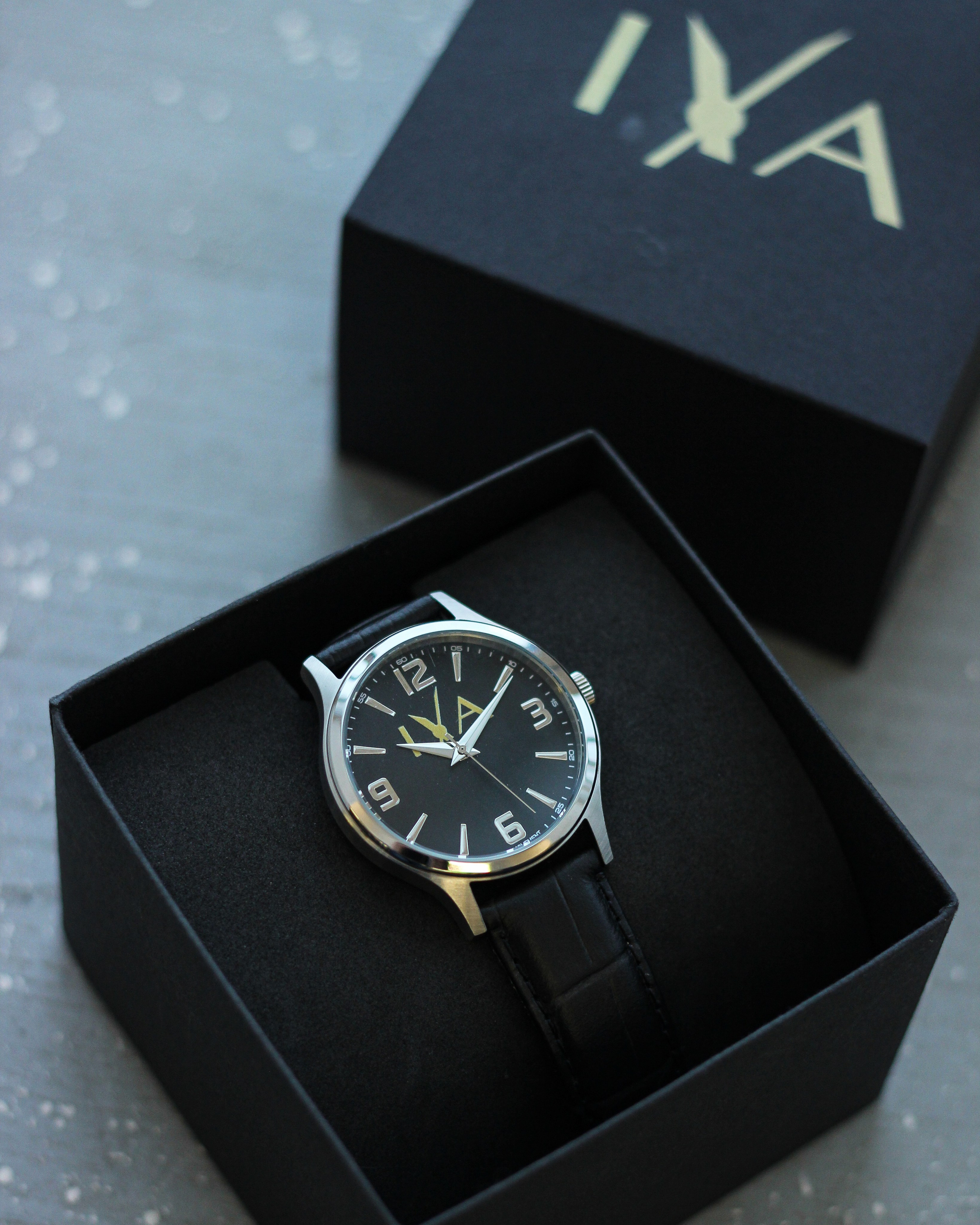 Часы IVA. Главная