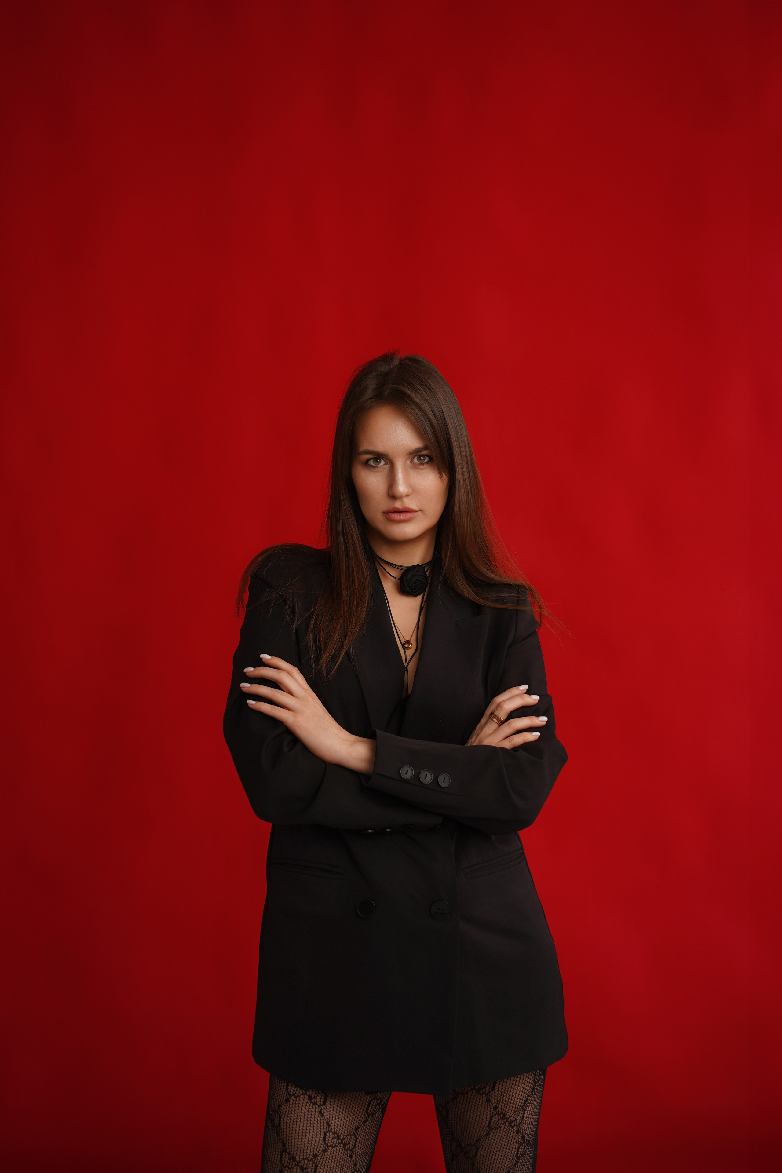 Фотостудия Imade (красный фон). Анна, фотограф Москва, Зеленоград