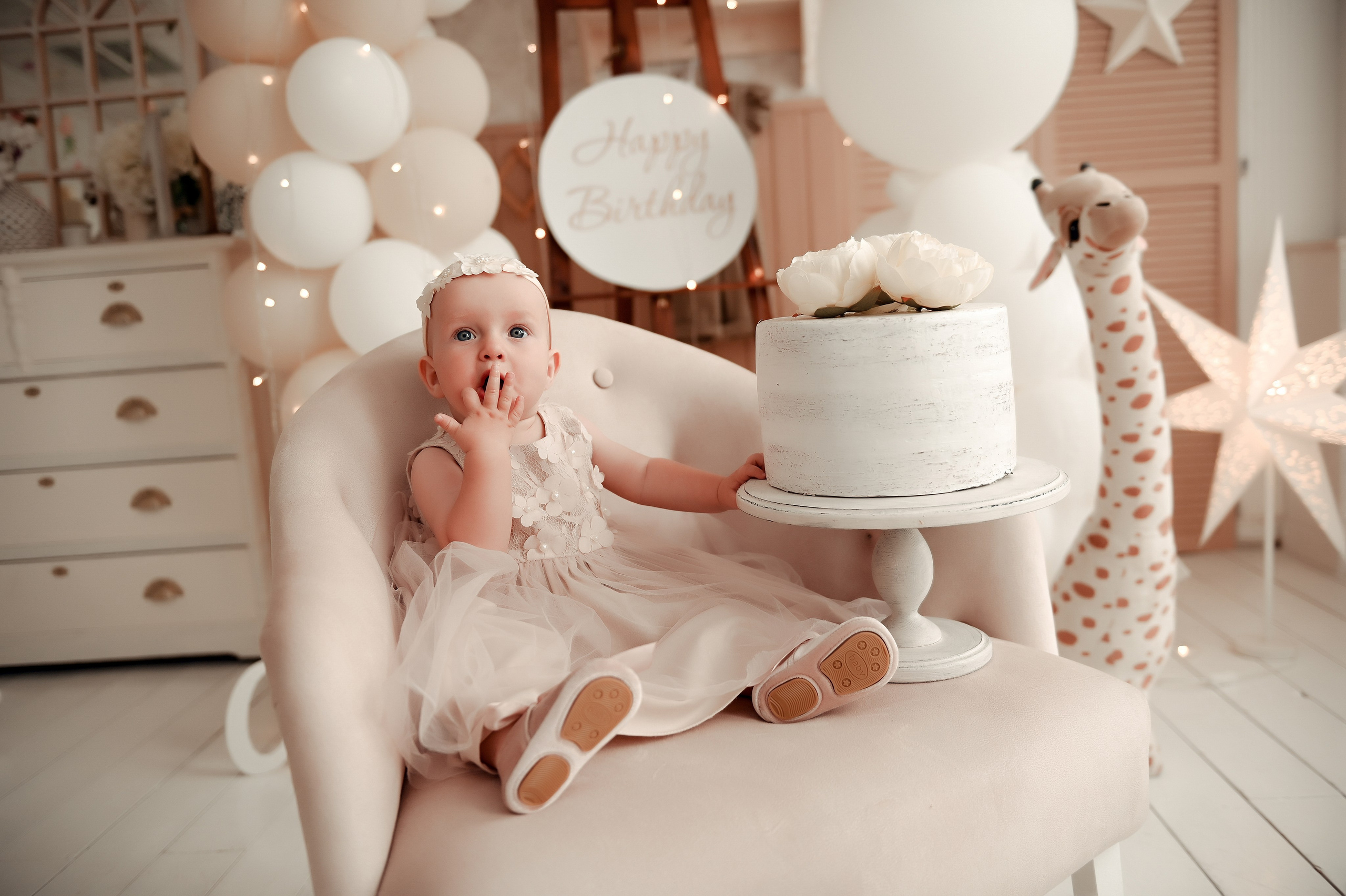 Семейная на 1 годик. Свадебный, семейный, детский, контент фотограф в Омске Максим Ильин