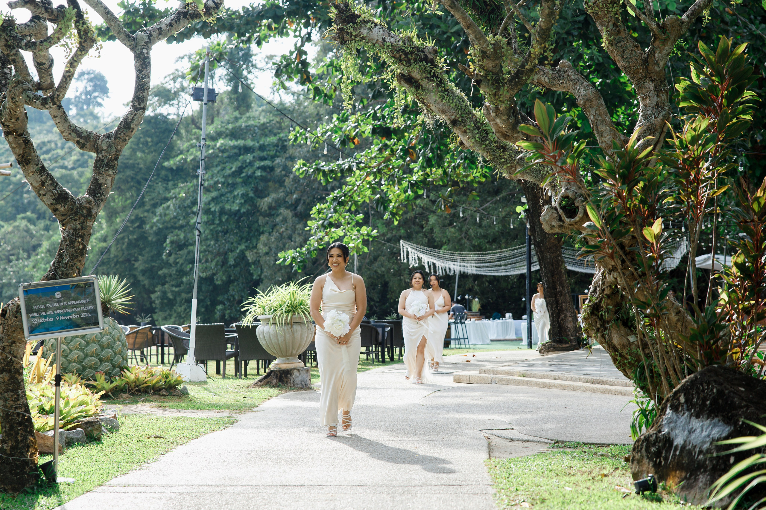 Wedding in Phuket at the Thavorn Hotel. Photographer in Phuket. Photographer Thailand