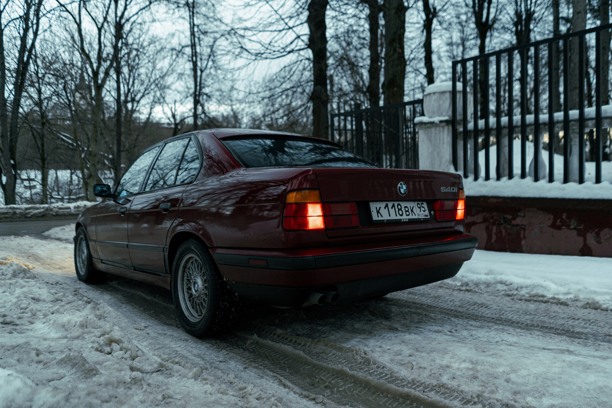 Автомобильная фото-сессия BMW 540i E34 в Калуге