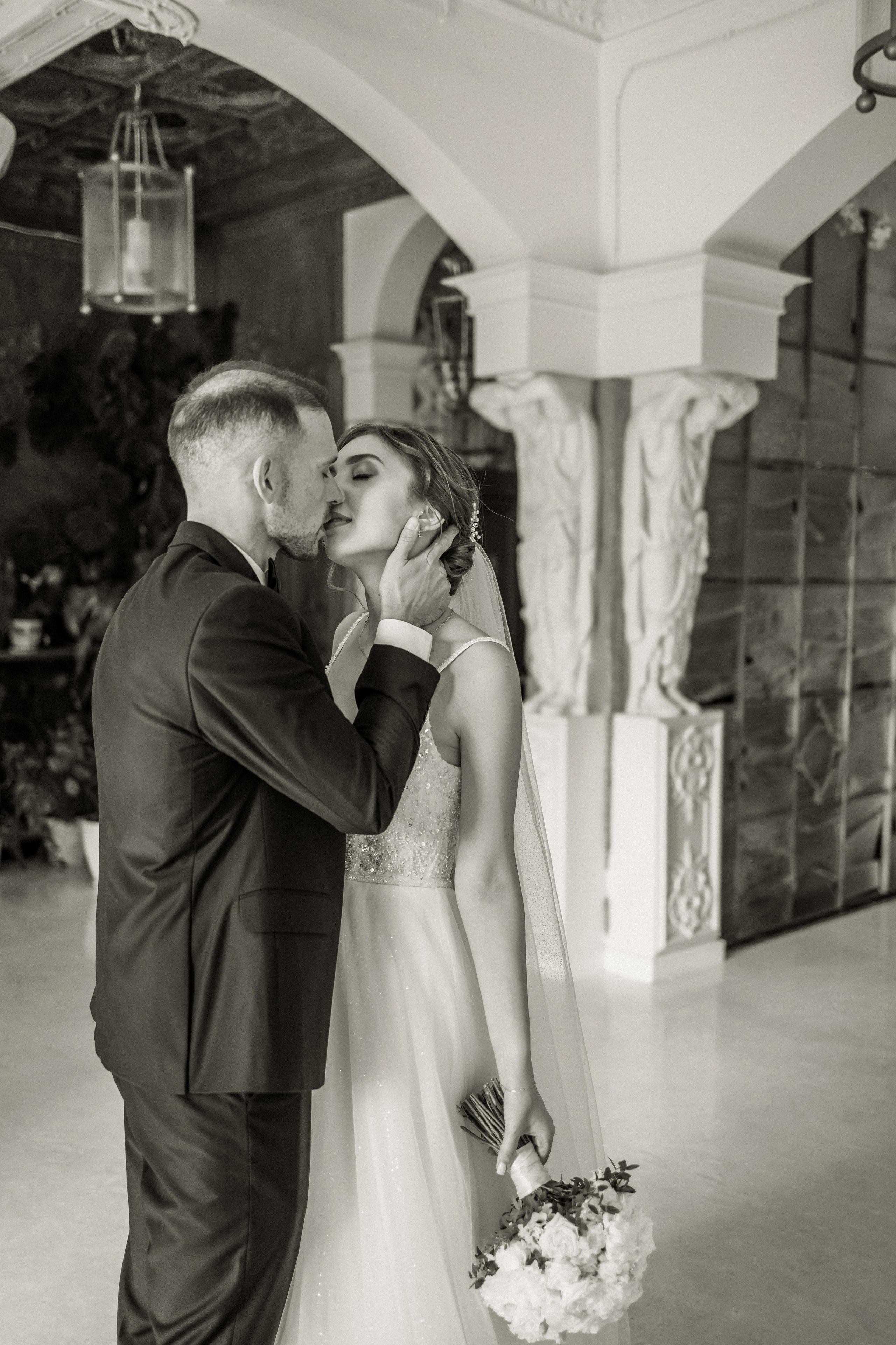 Свадебная прогулка Екатерины и Евгения. Свадебная фотография. Арина Рубах