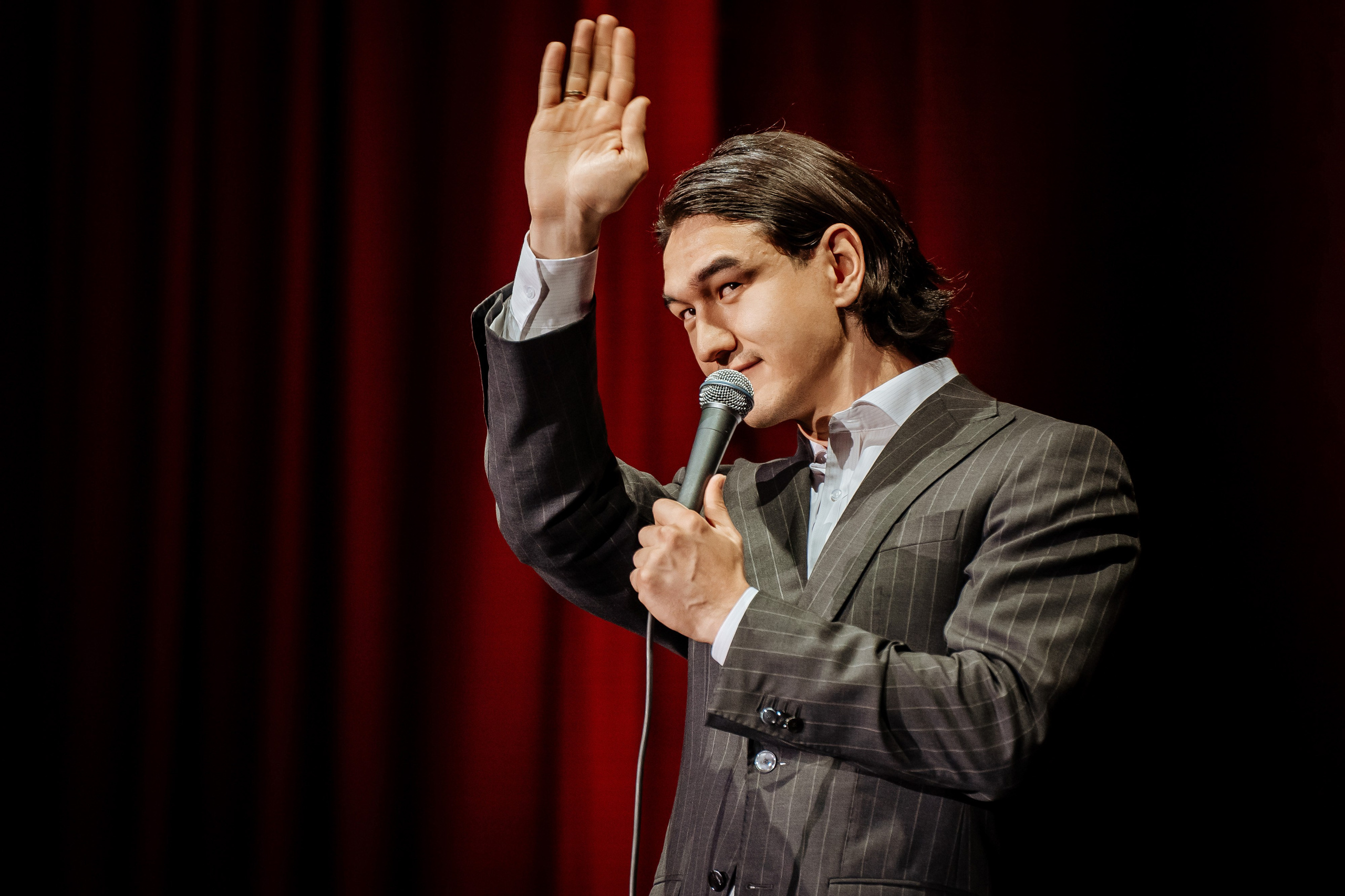 Сольный концерт Нурлана Сабурова. Свадебный и репортажный, фуд фотограф в Новороссийске Евгений Александриди