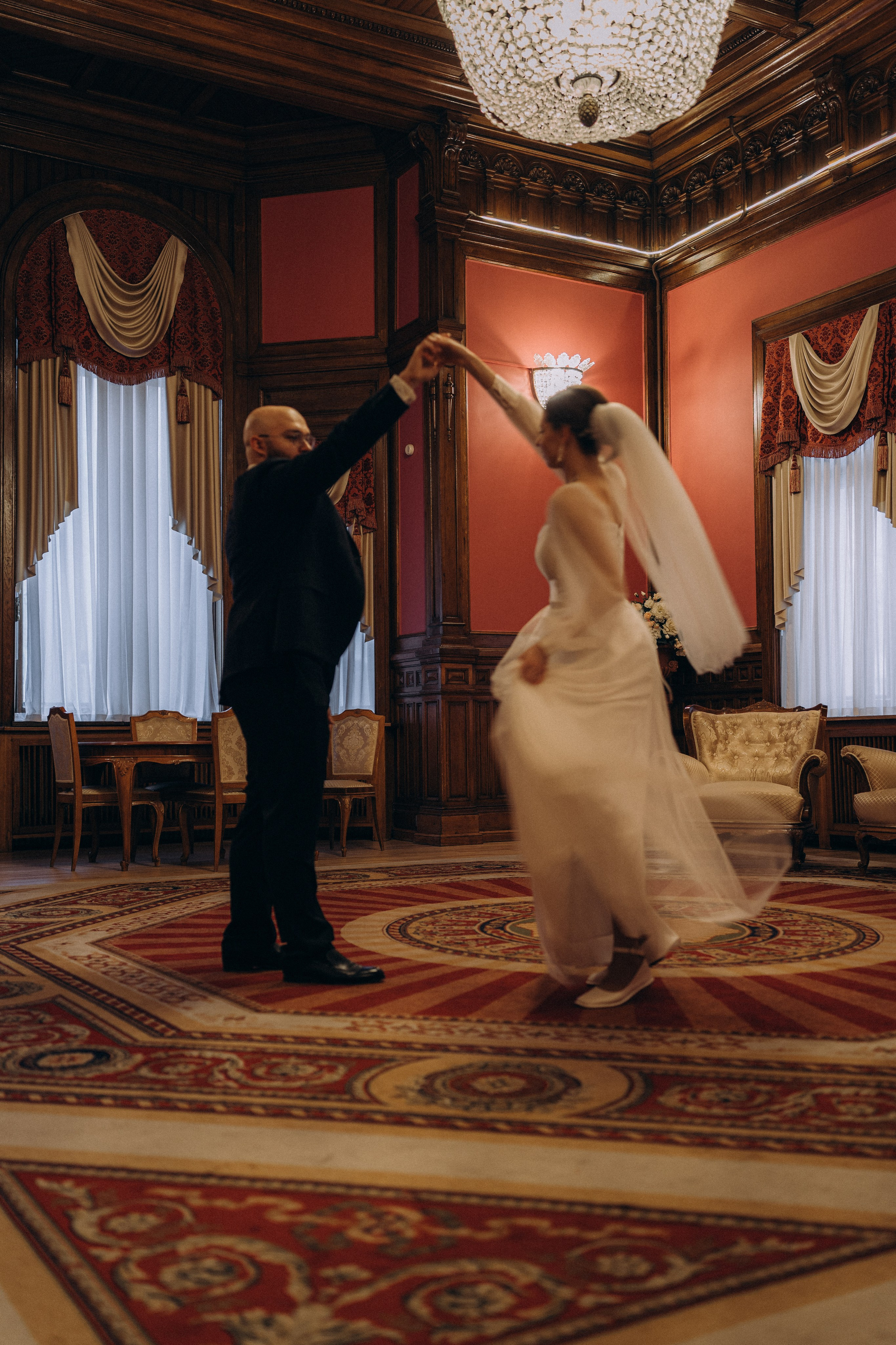 СВАДЕБНАЯ СЬЕМКА ВО ВТОРОМ ДВОРЦЕ (ДЕКАБРЬ) ТАКЖЕ СЬЕМКА В СТУДИИ НА ЧЕРНЫШЕВСКОЙ. Профессиональный фотограф, Санкт-Петербург — Виктория Богомолова