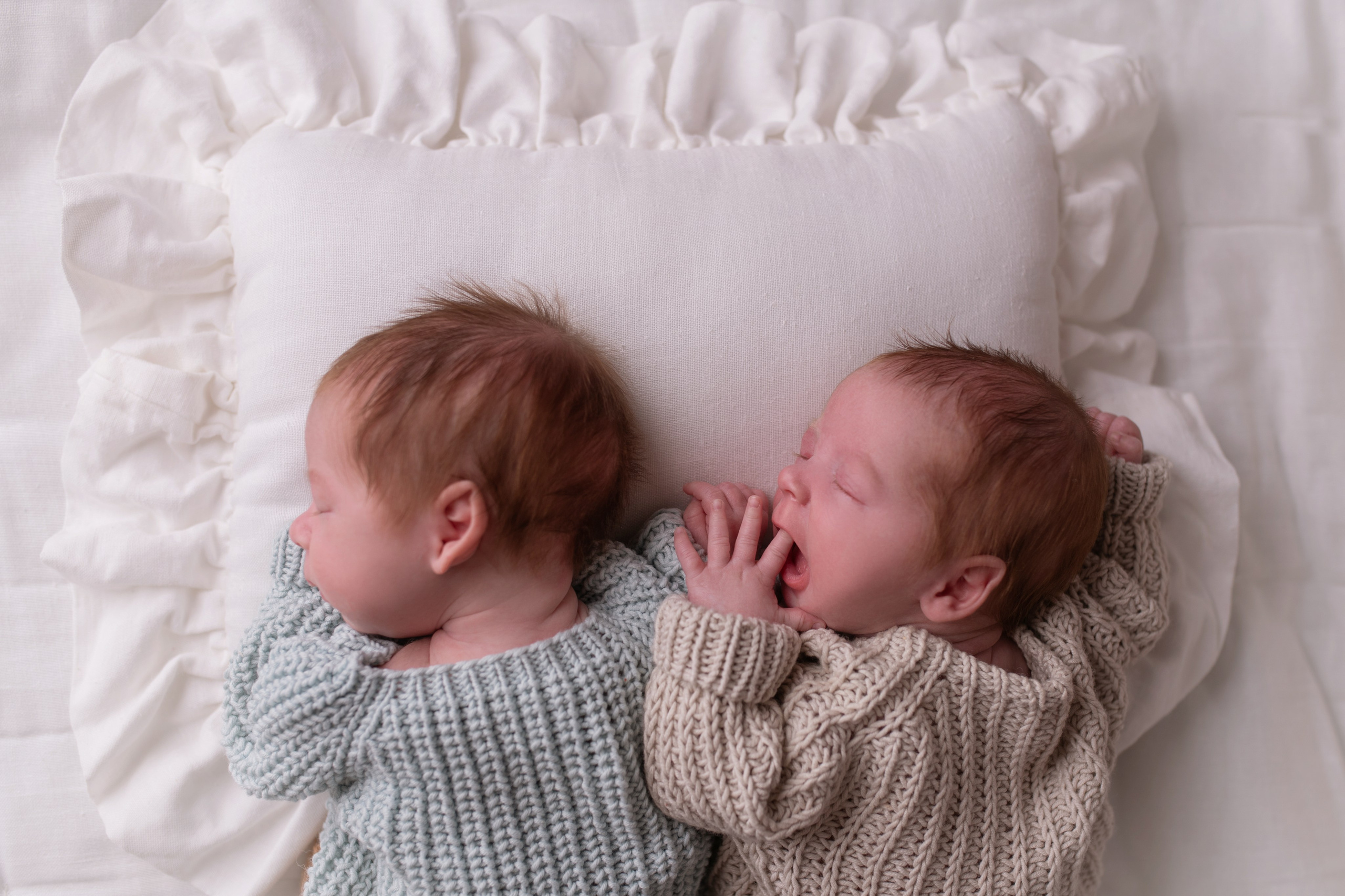 Ярослав и Владислав. Кобякова Мария. Фотограф новорождённых и детей до года город ИРКУТСК