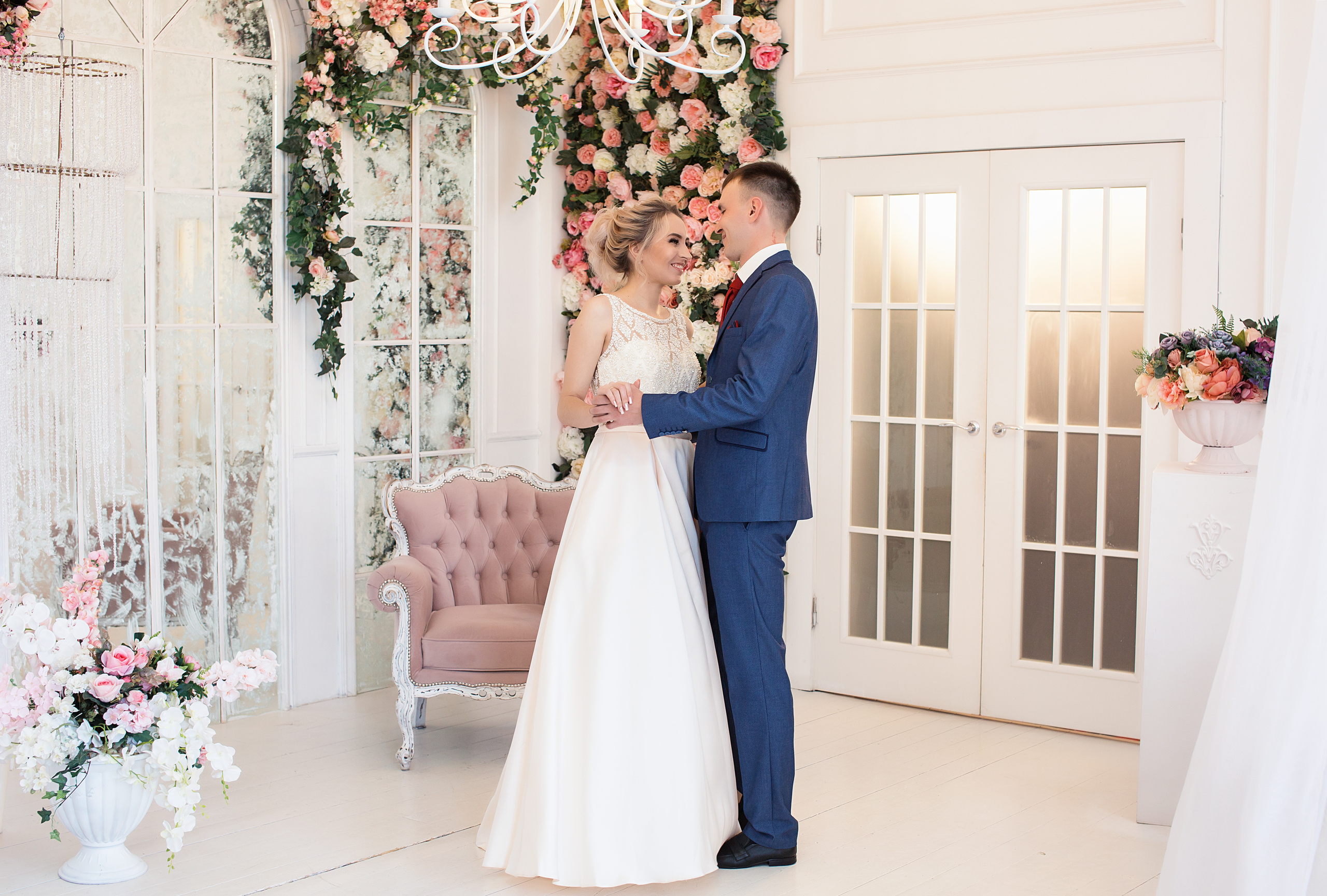 Свадебная съёмка в студии. Свадебный и семейный фотограф/видеограф в Краснодаре Наталья Осинская