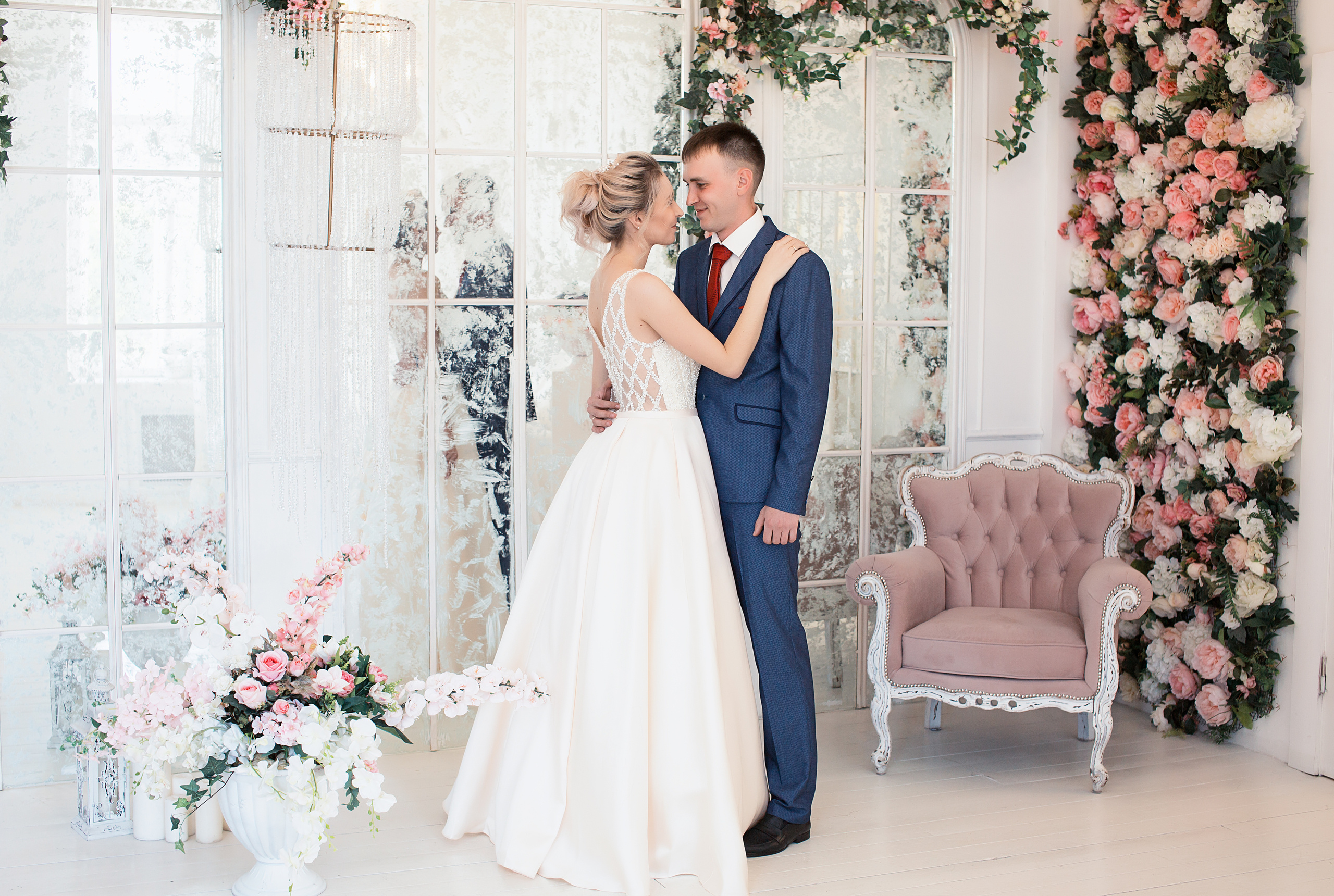 Свадебная съёмка в студии. Свадебный и семейный фотограф/видеограф в Краснодаре Наталья Осинская