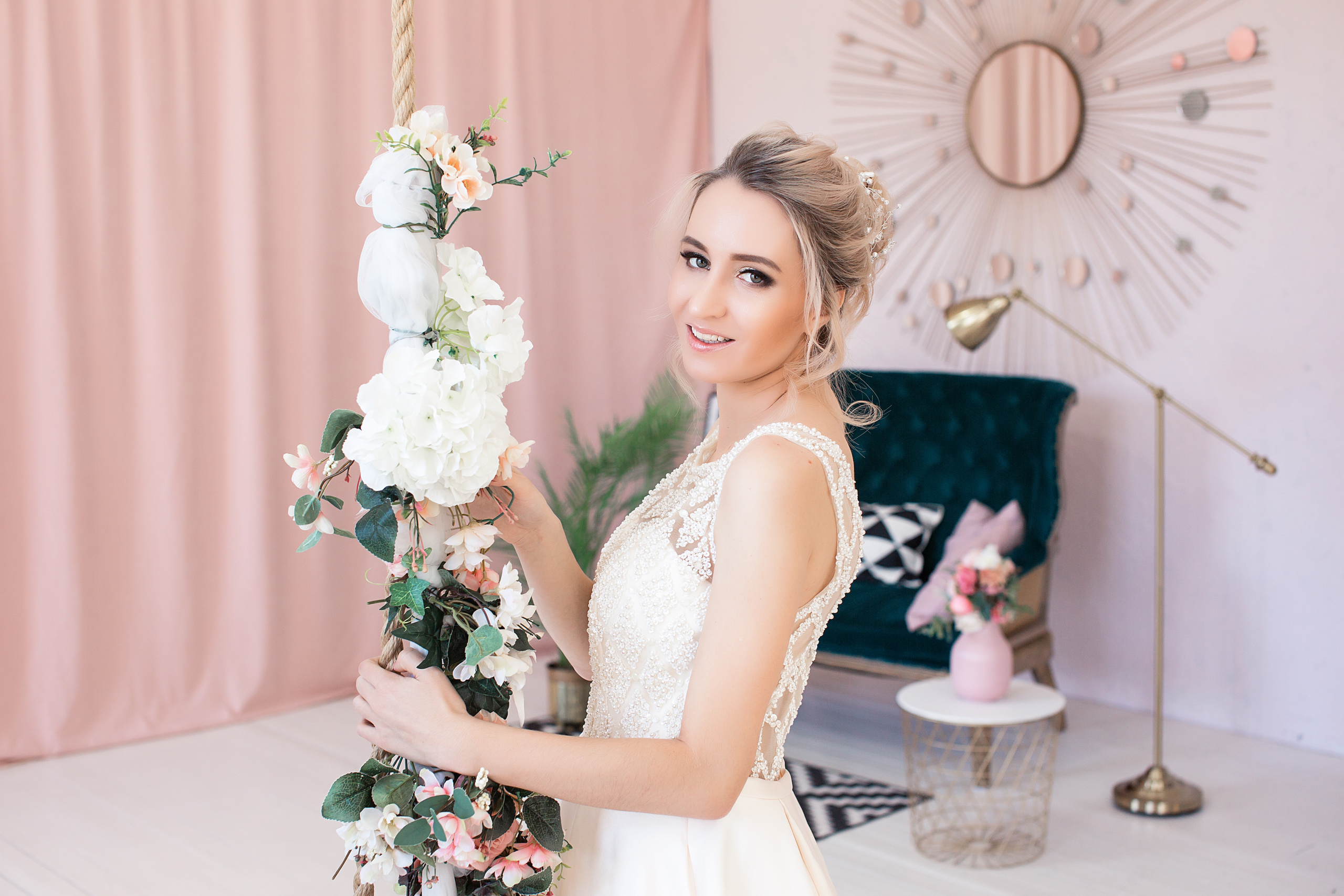 Свадебная съёмка в студии. Свадебный и семейный фотограф/видеограф в Краснодаре Наталья Осинская