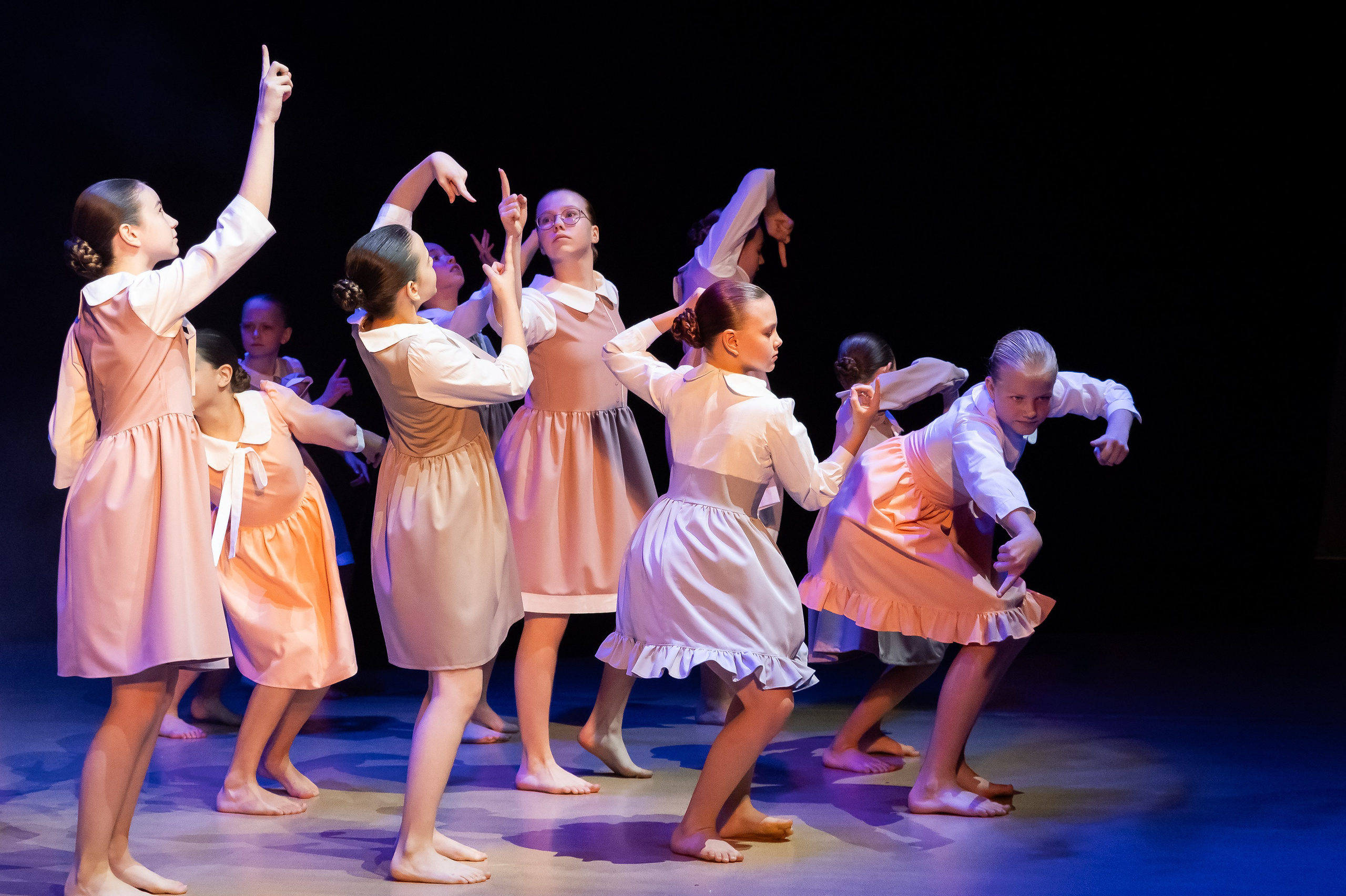 Концерт «Пространные танцы». Репортажный, семейный и детский фотограф в Пензе и Заречном Арина Ермилова. Картины барельеф на заказ