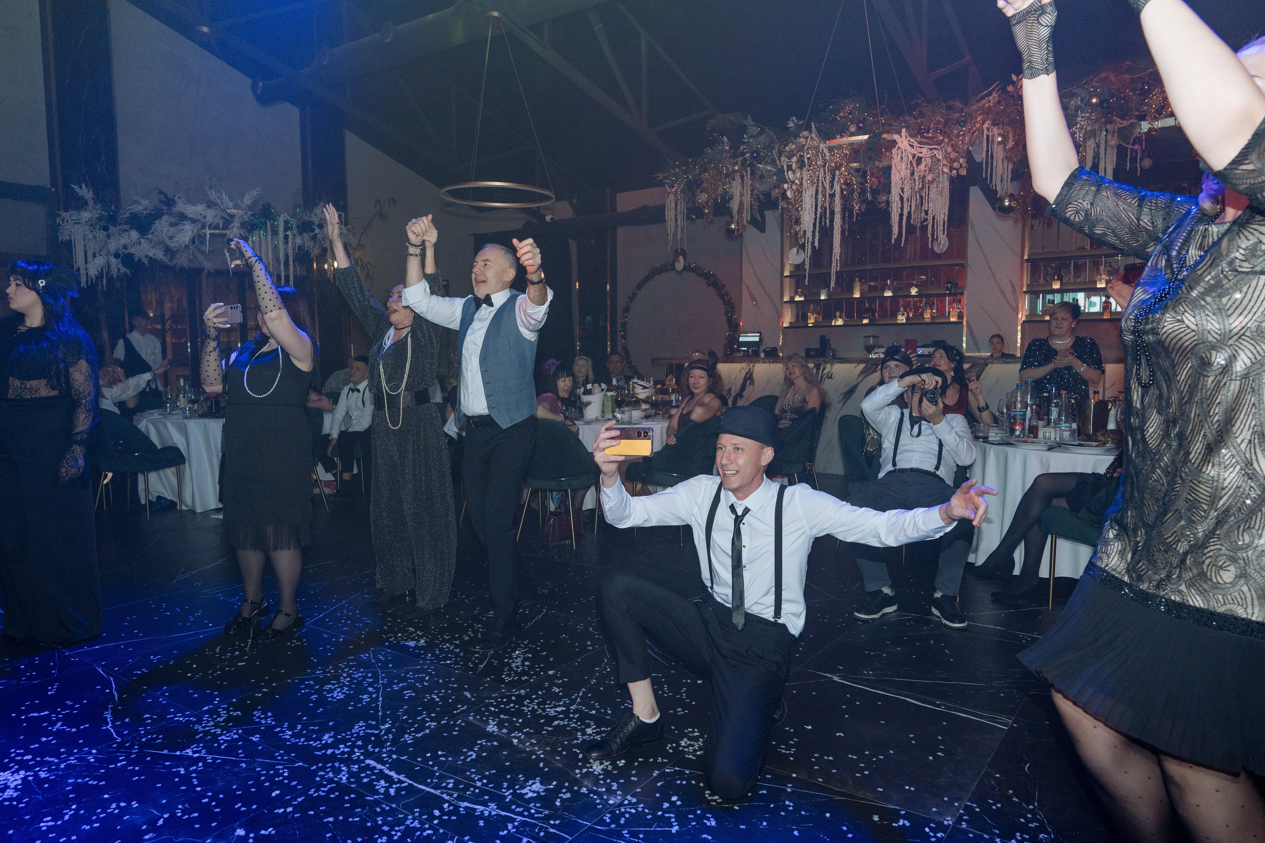 Альбион Тур