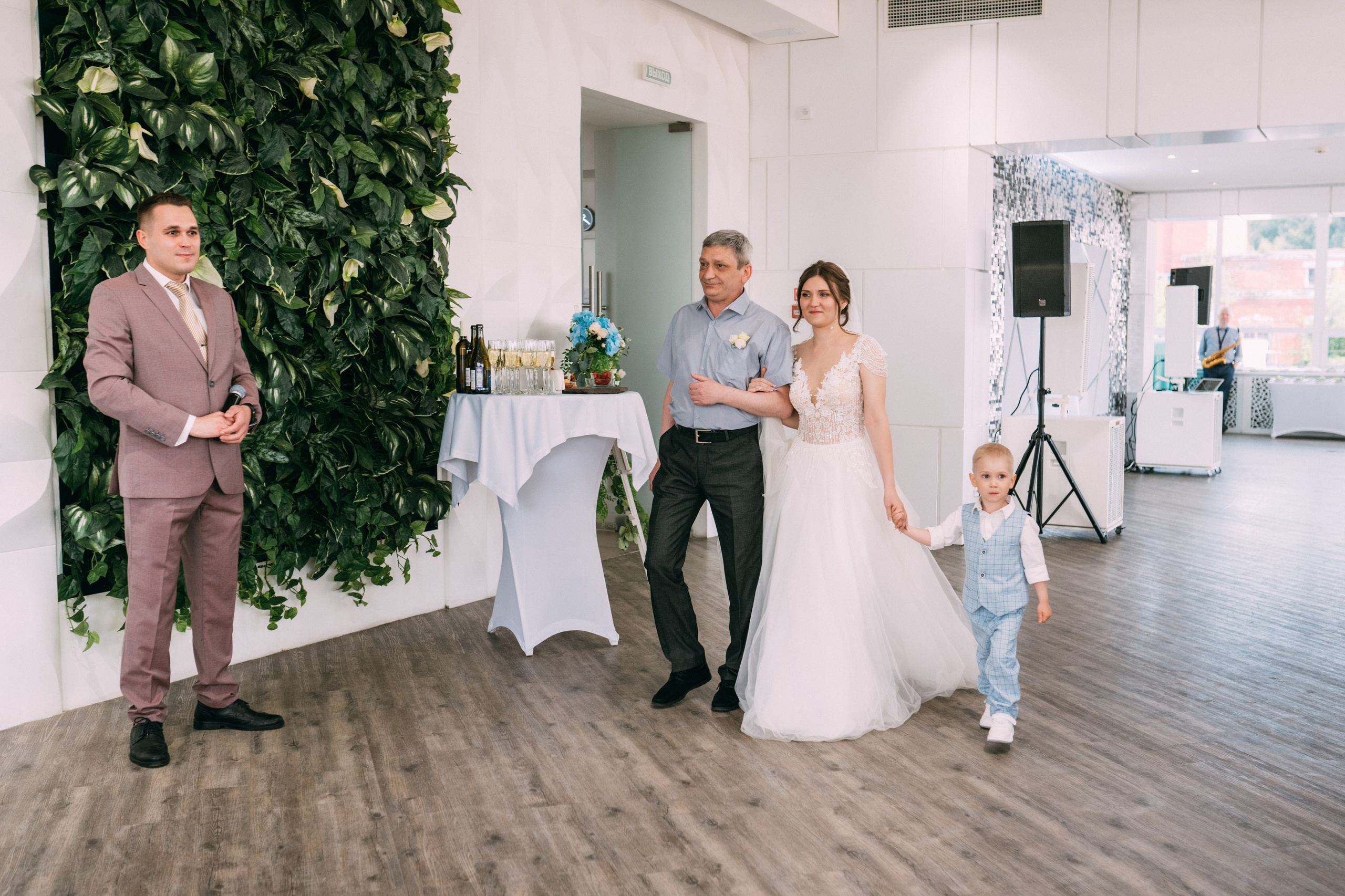 Анастасия и Владимир. Свадебный и Мужской фотограф