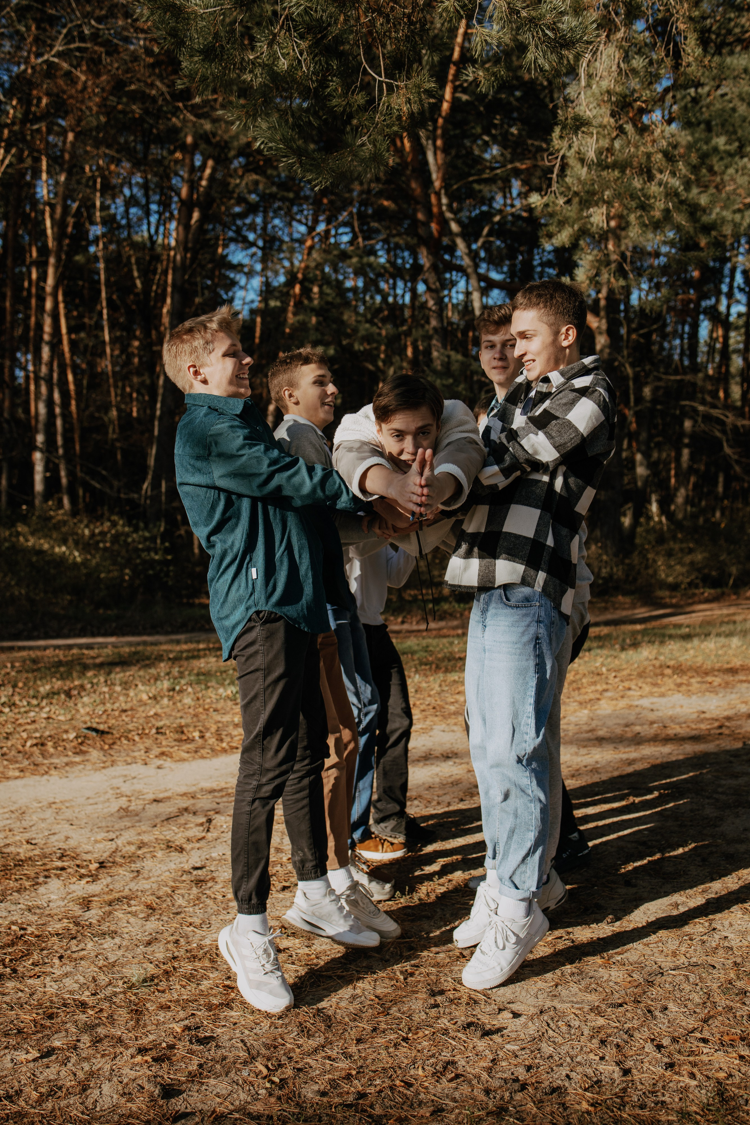 Фотосессия пикника для 11 класса. Выпускные альбомы в Серпухове