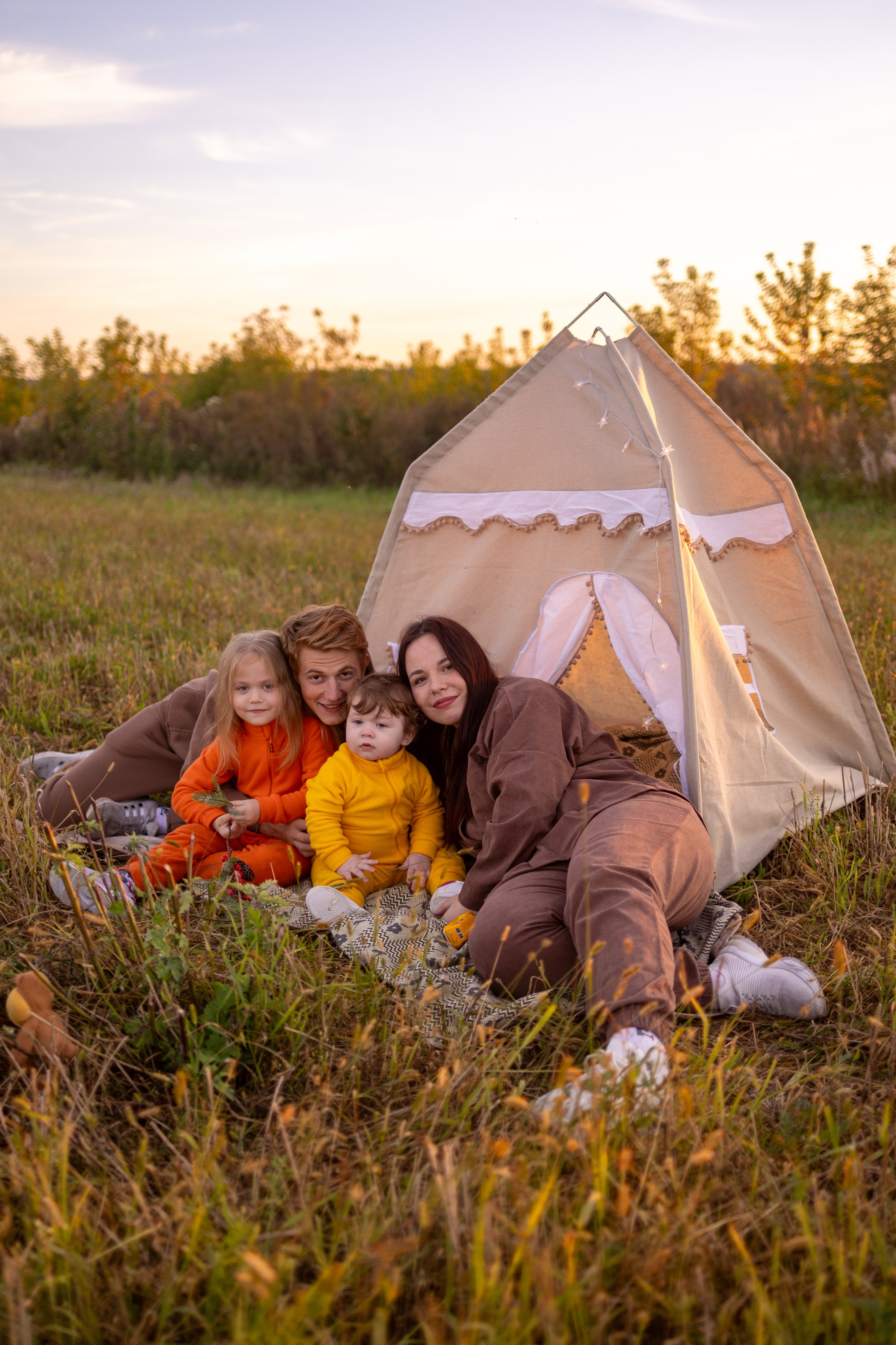 Ангелина с семьей. Семейный фотограф в Дзержинске Наталья Лаэтина