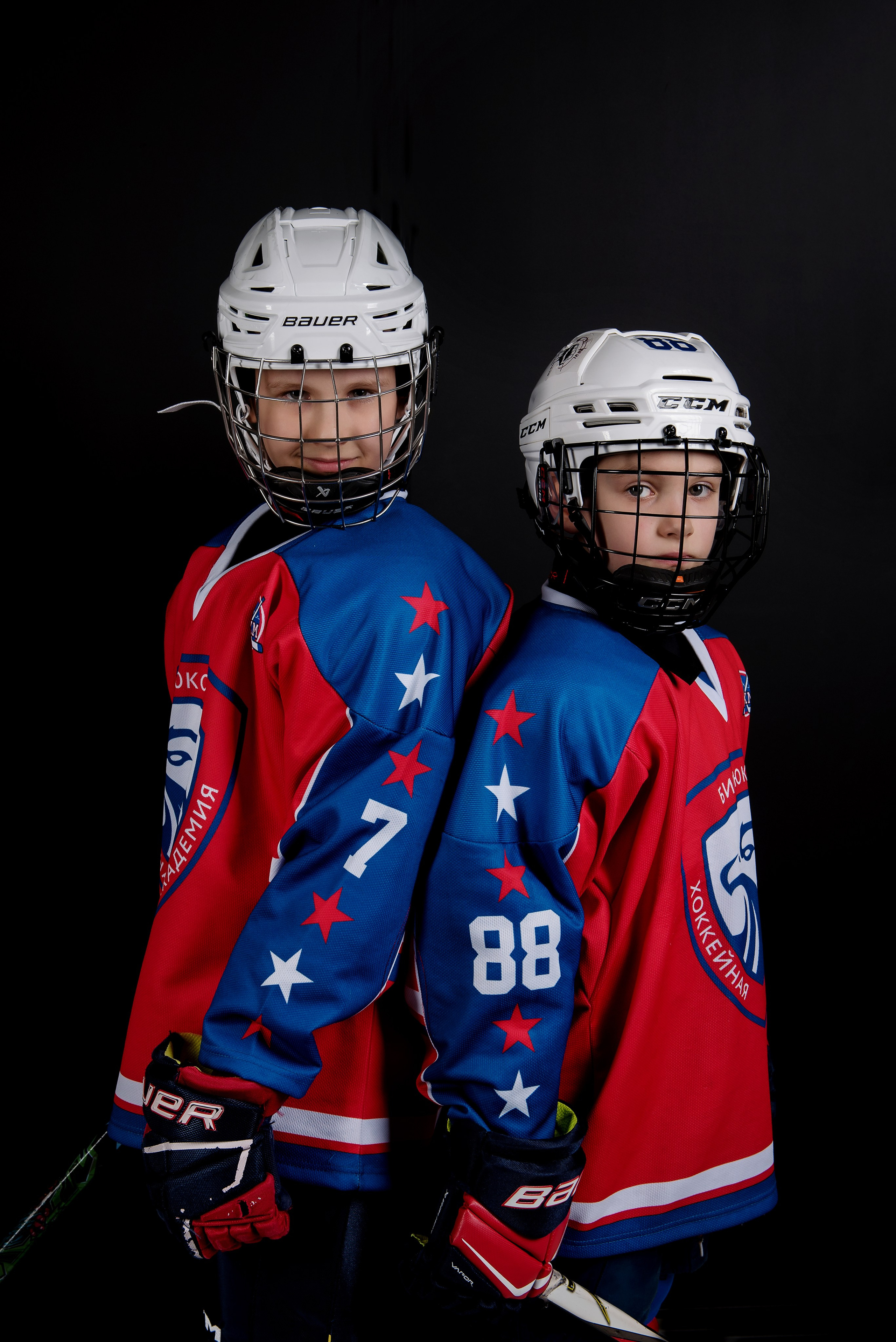 Хоккей — Гимнастика групповая съемка. Детский фотограф в Долгопрудном и Москве