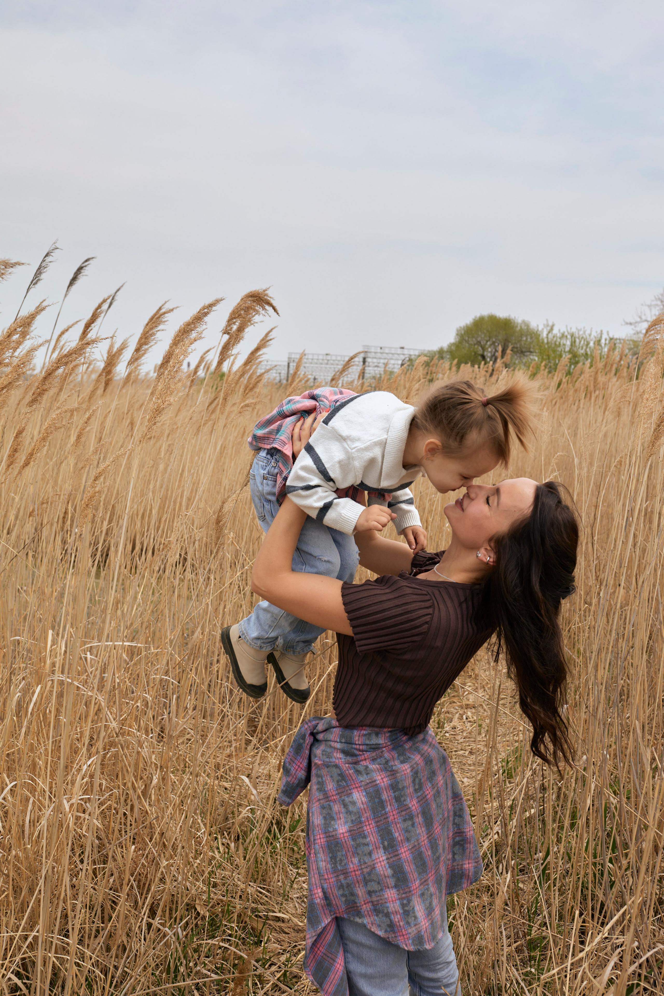 Алена и дочки. Фотограф Владивосток, семейные и индивидуальные съемки