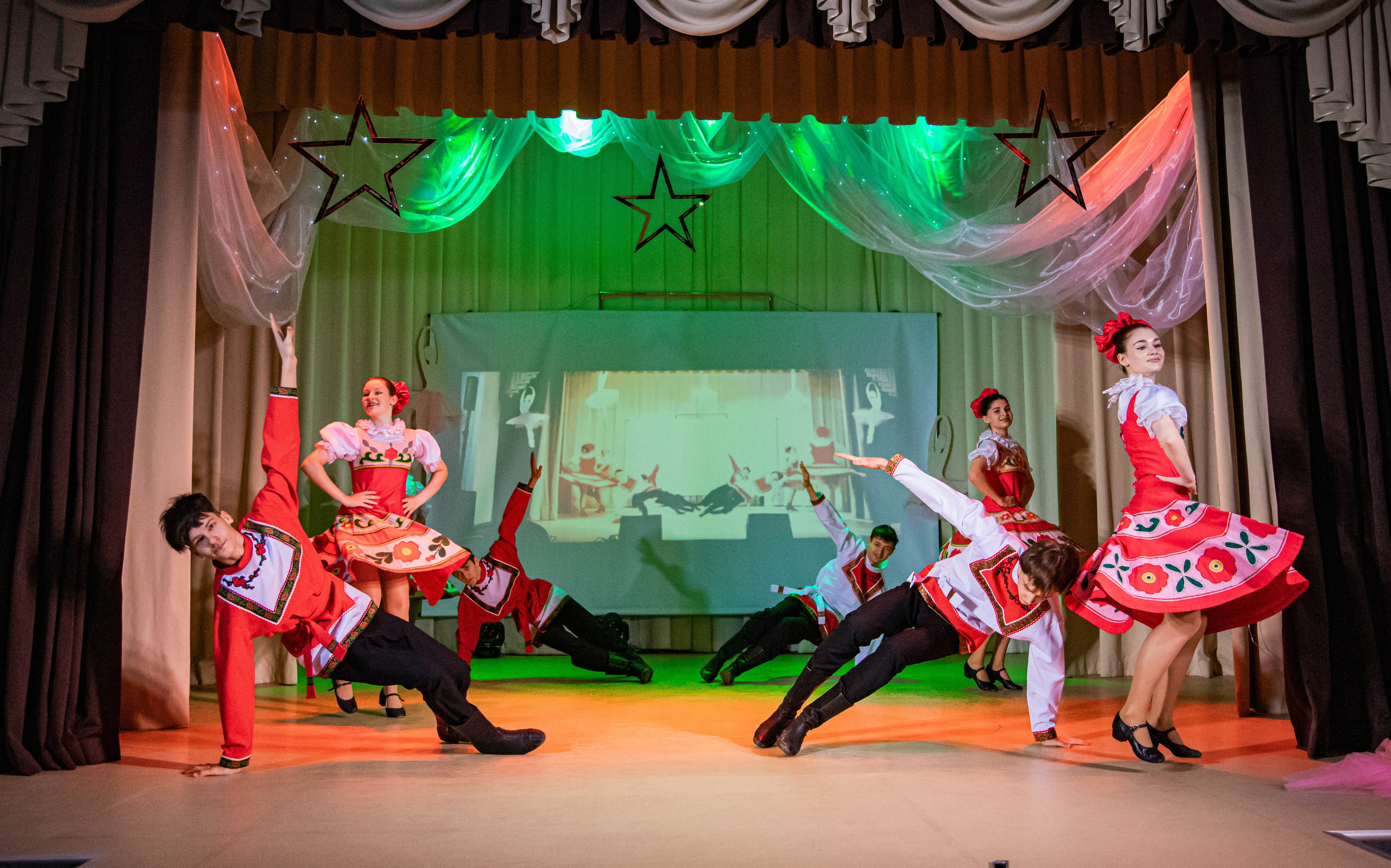 «Конфетти» Юбилейный концерт «Твори Добро». Фотограф Дарья Маташкова