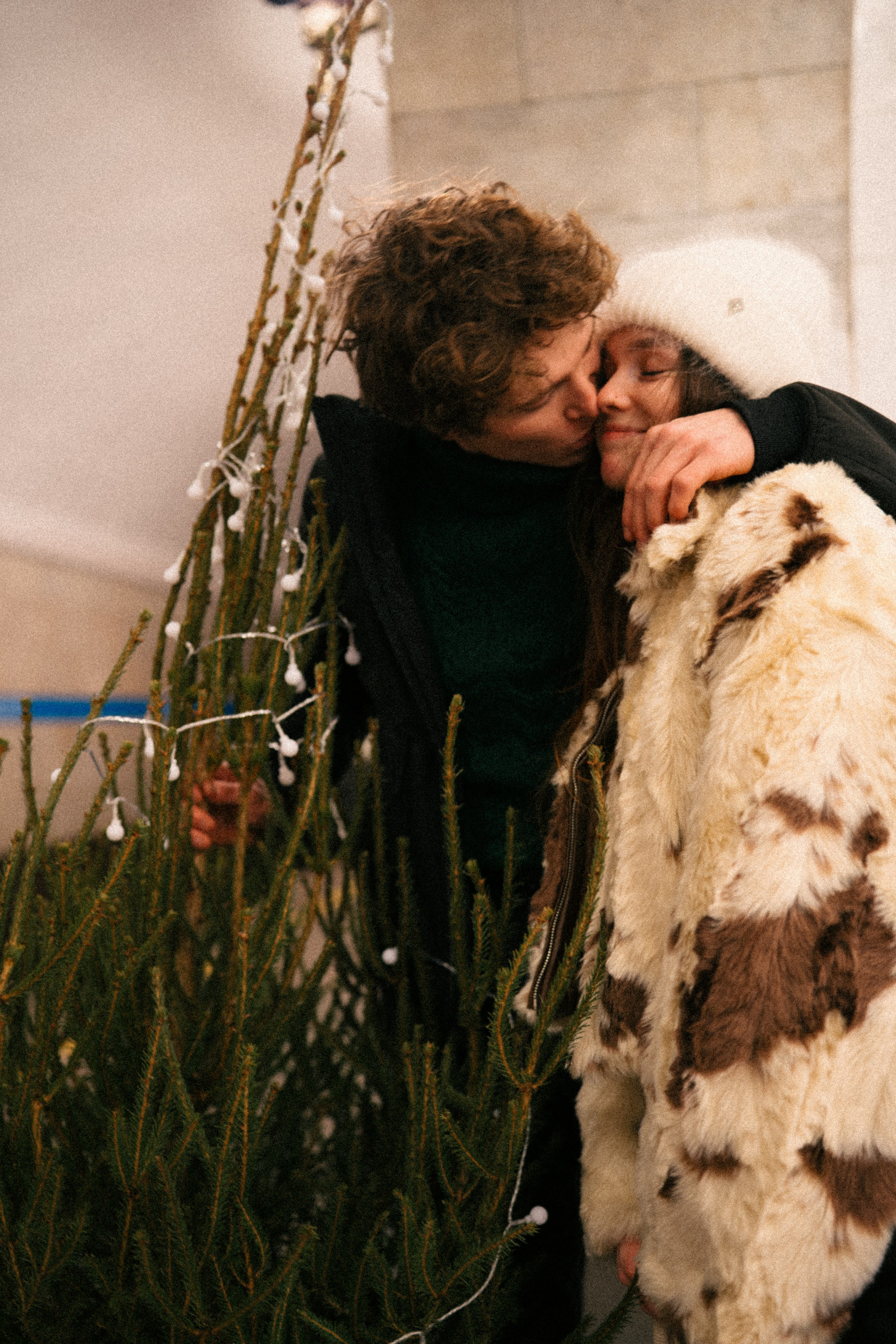 НОВОГОДНЯЯ ПРОГУЛКА ПАРЫ ПО ЧЕРНЫШЕВСКОЙ ПЕРЕД НОВЫМ ГОДОМ. Профессиональный фотограф, Санкт-Петербург — Виктория Богомолова