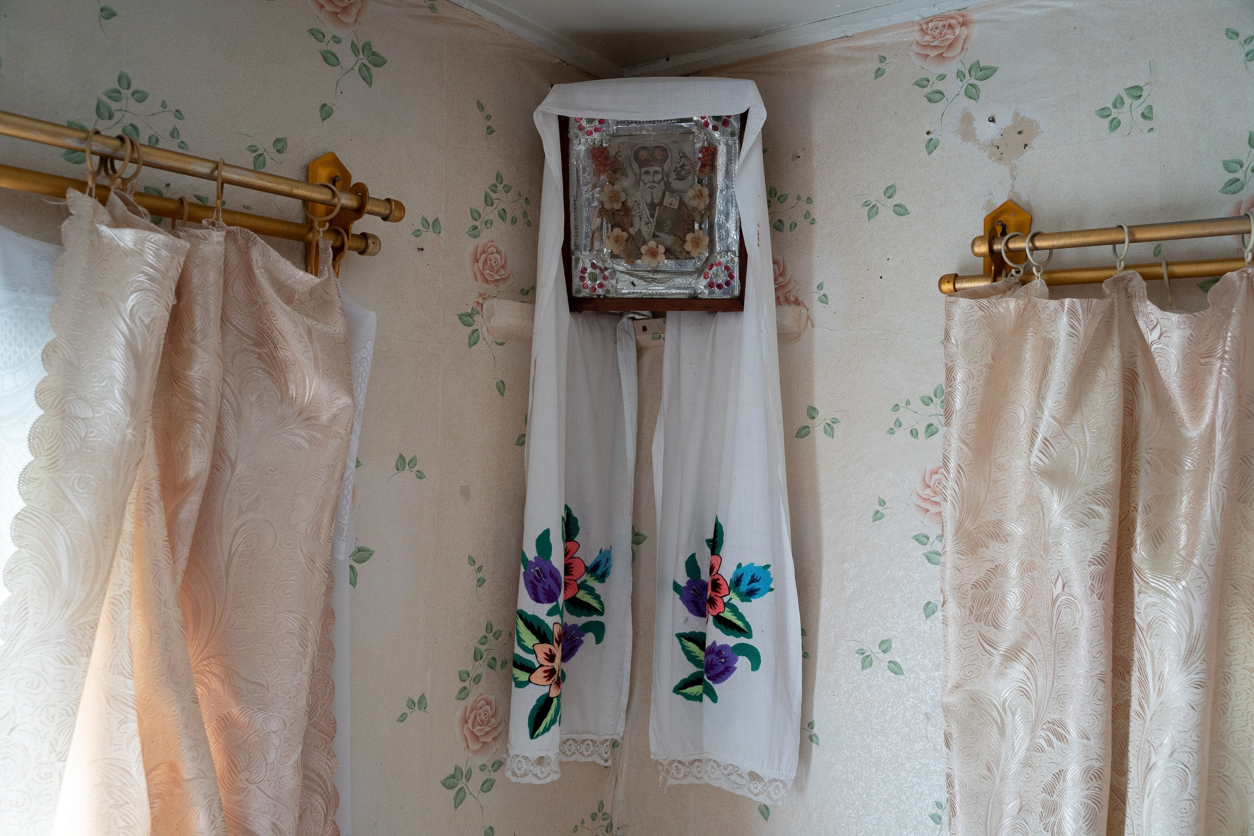 Home.land. Künstler Verstecktoff