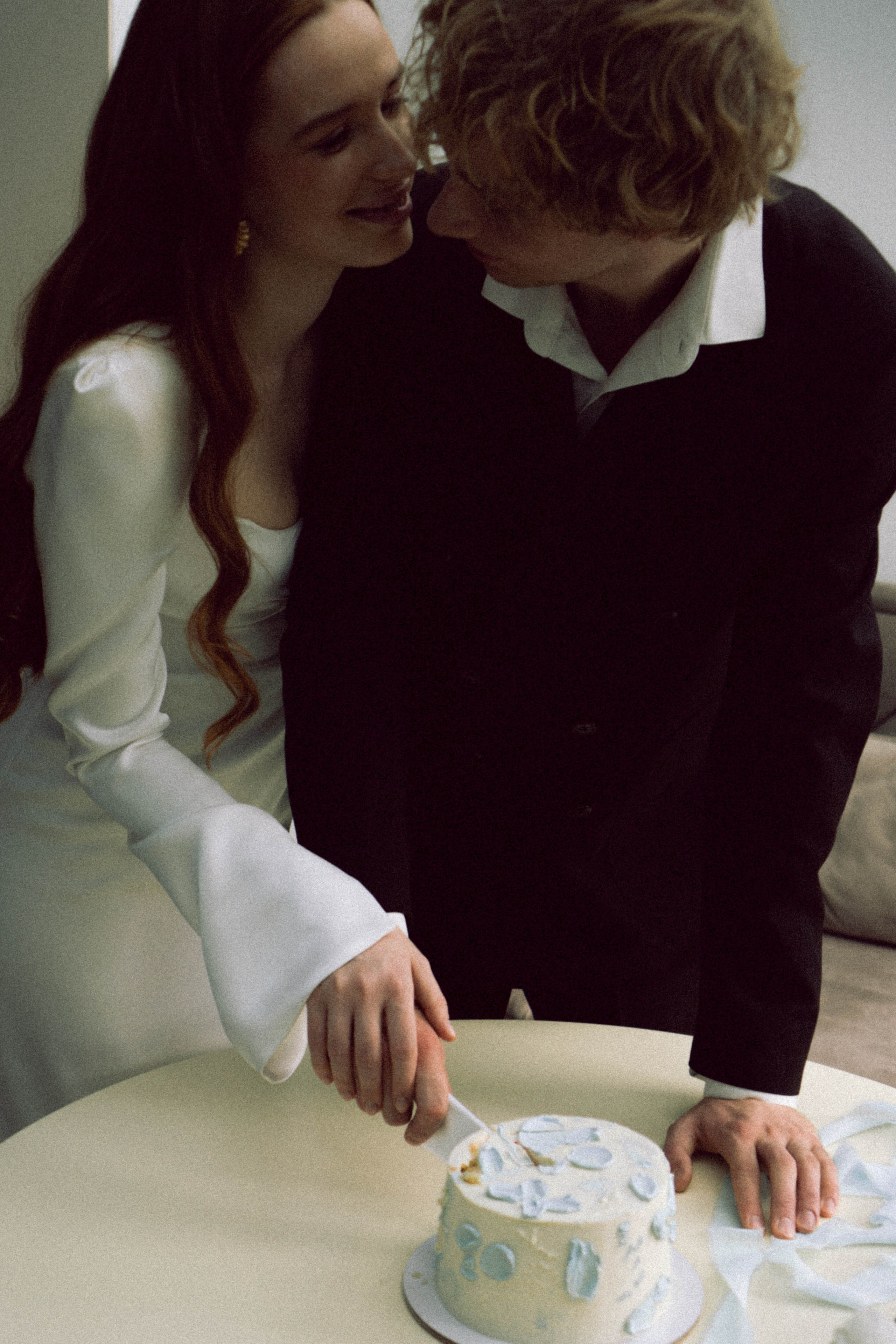 СВАДЕБНАЯ СЬЕМКА В ОТЕЛЕ. СБОРЫ ЖЕНИХА И НЕВЕСТЫ И ТАКЖЕ ТОР И ПОДГОТОВКА К ПРОГУЛКЕ. Профессиональный фотограф, Санкт-Петербург — Виктория Богомолова