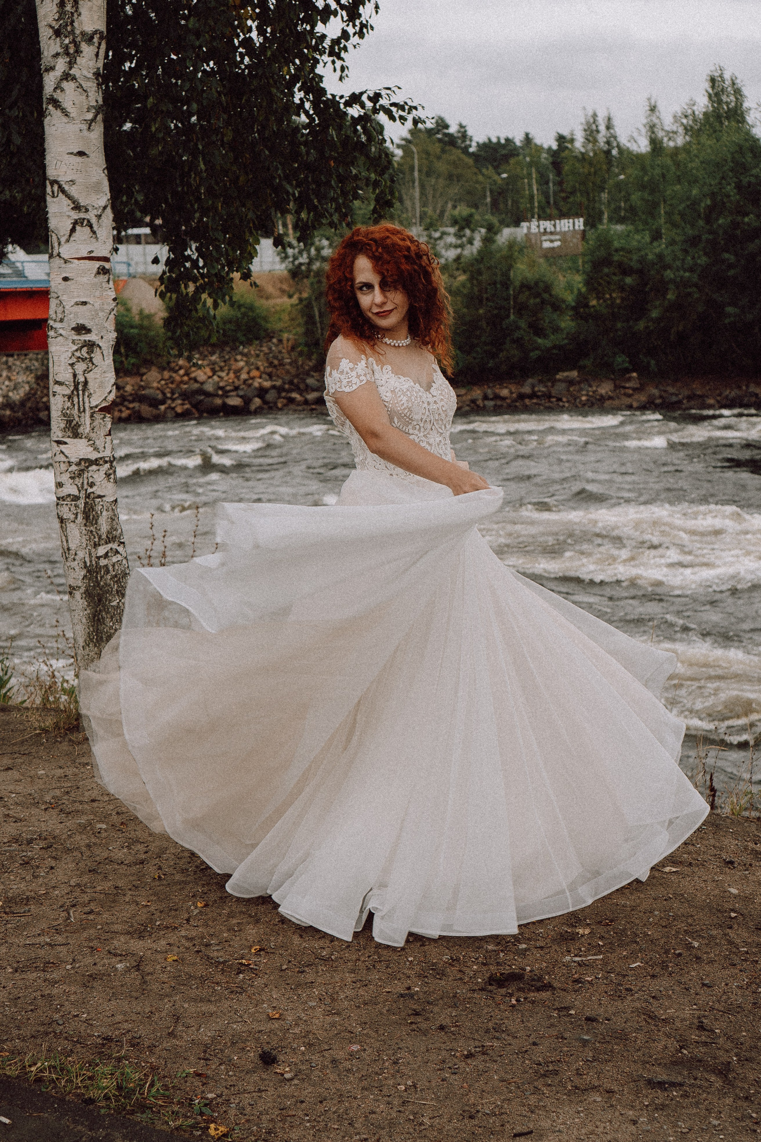 СВАДЕБНАЯ ФОТОСЕССИИЯ ПАРЫ В ГОРОДЕ ПРИОЗЕРСК В СОСНОВОМ ЛЕСУ И С ПИКАПОМ. Профессиональный фотограф, Санкт-Петербург — Виктория Богомолова