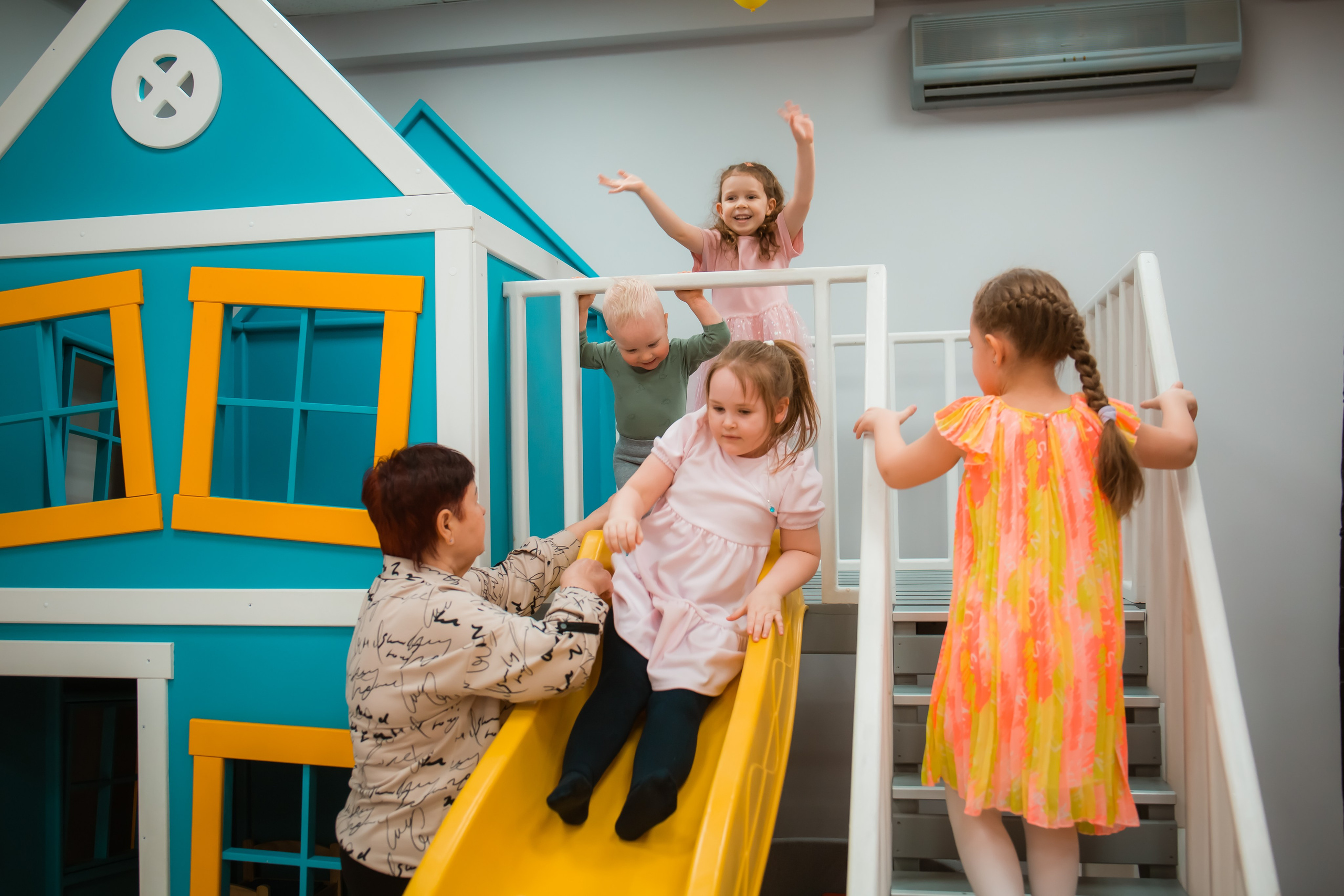Масленица в ДОММИ. Репортажный фотограф Василий Сазонов в Нижневартовске