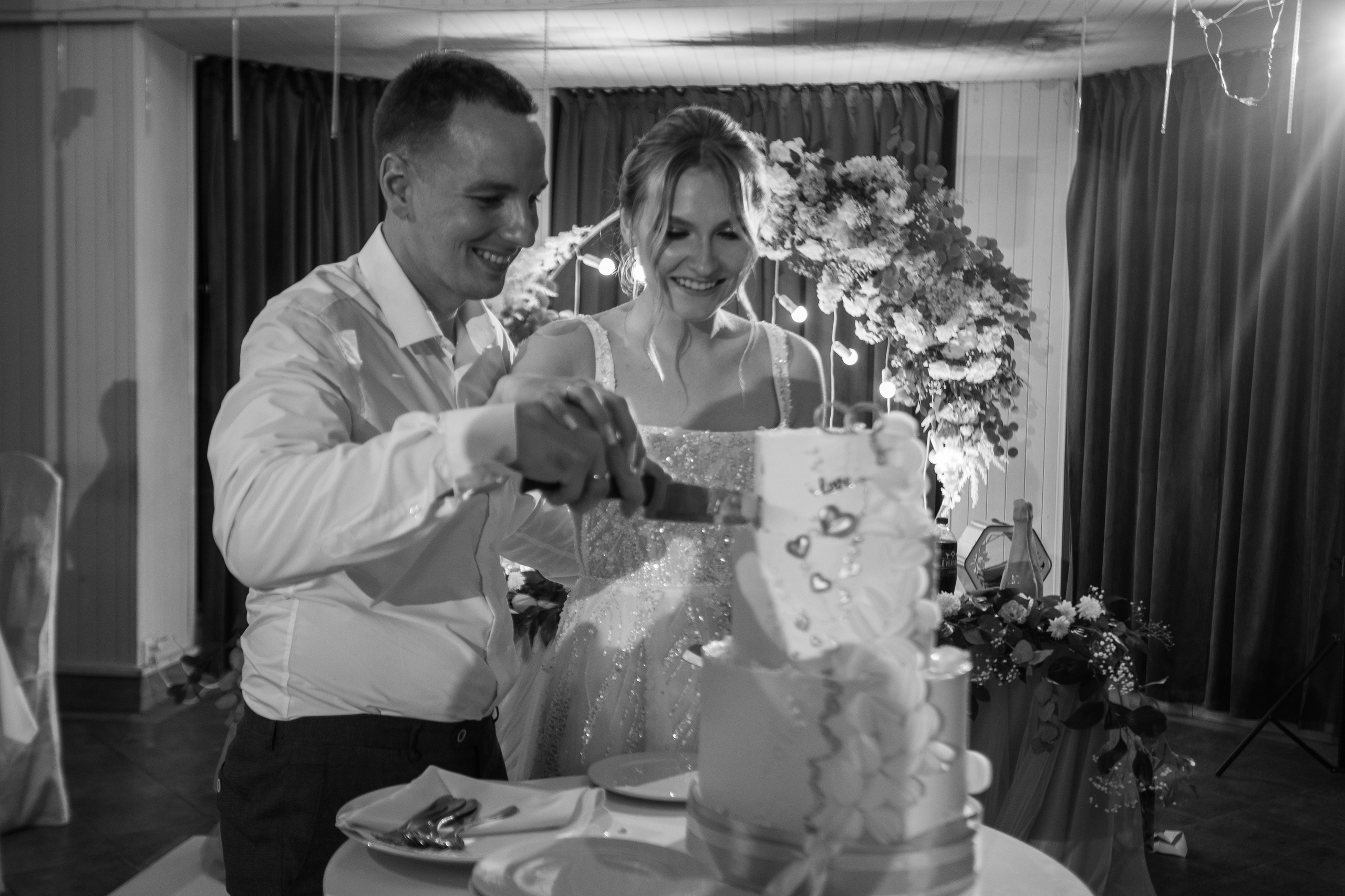 Свадебный репортаж в Крыму | Живые фото | Илья Желдак. Профессиональная фотосъемка в Крыму. Натуральные эмоции и живые кадры. Забронируйте дату прямо сейчас!