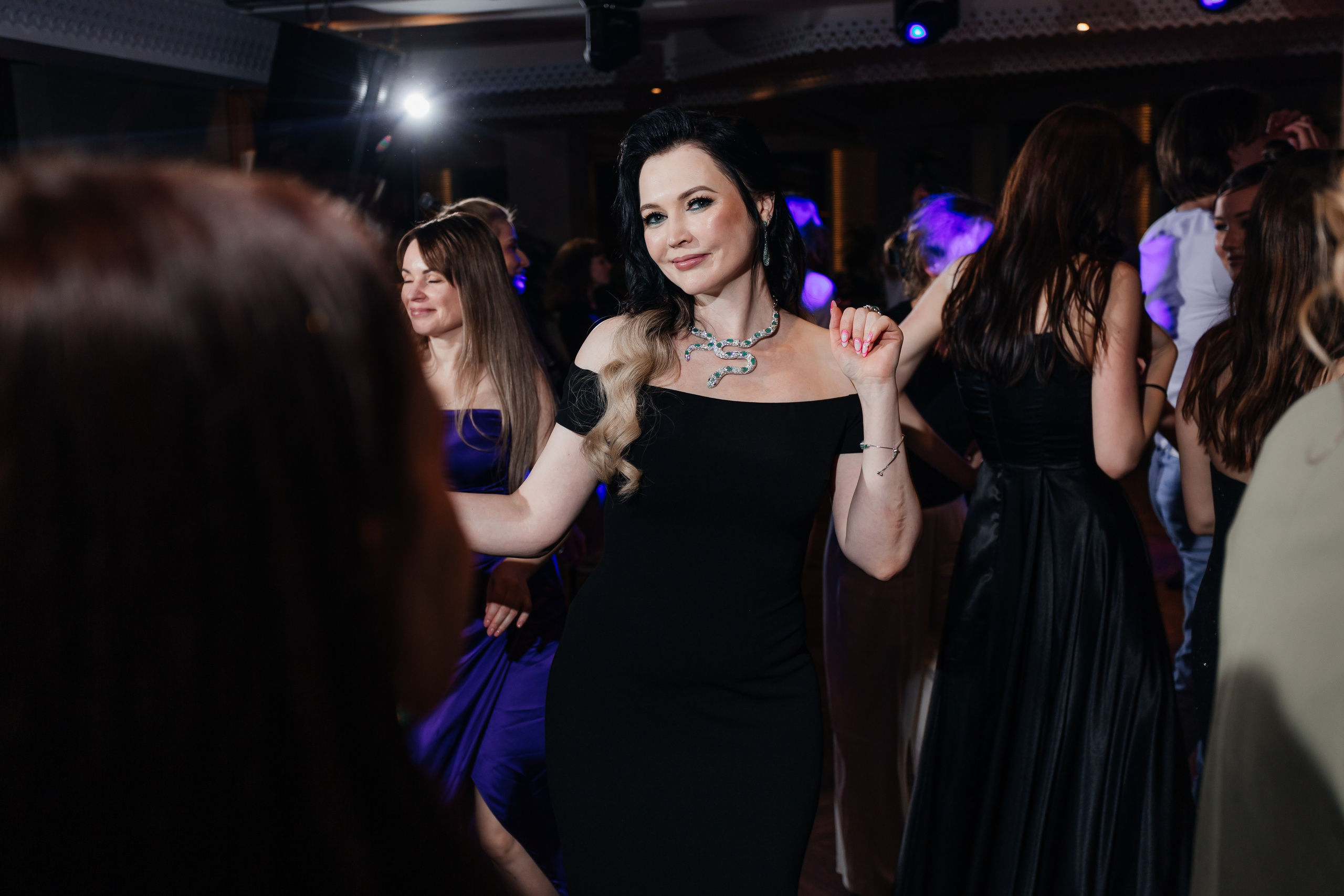 Выпускной 11 «А». Школа № 42. Свадебный фотограф в Краснодаре Николай Крауз