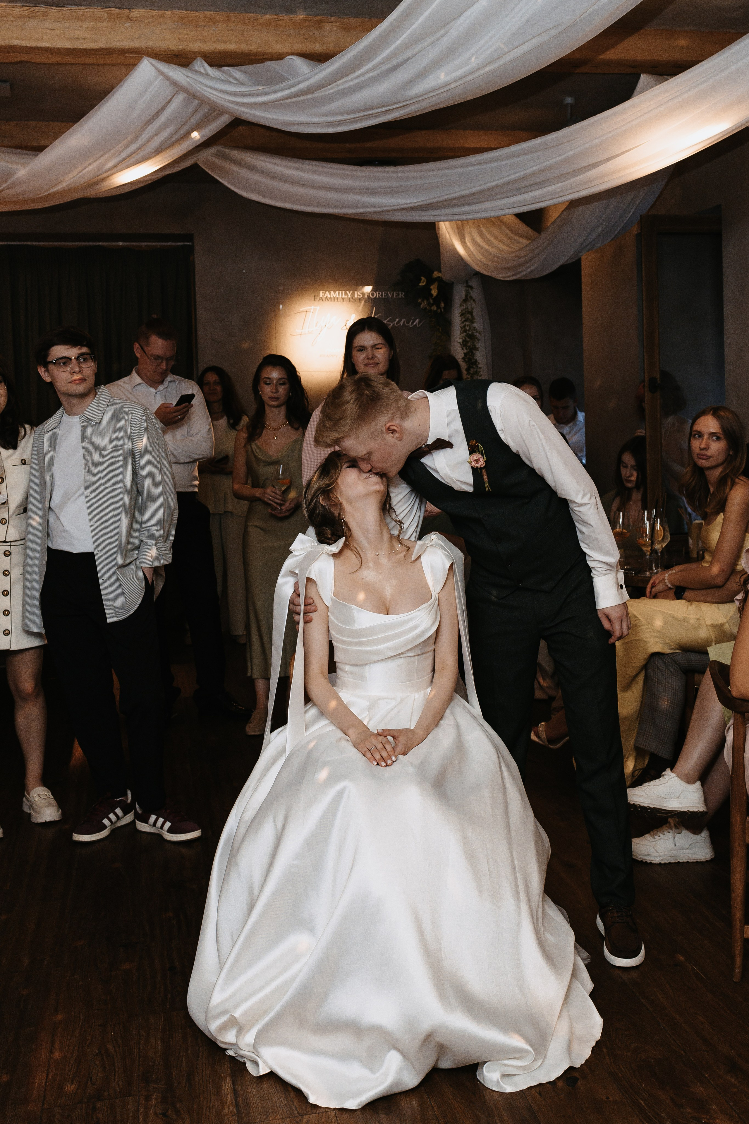 Илья и Ксюша (2024). Свадебный и семейный фотограф в Москве Яна Шувалова