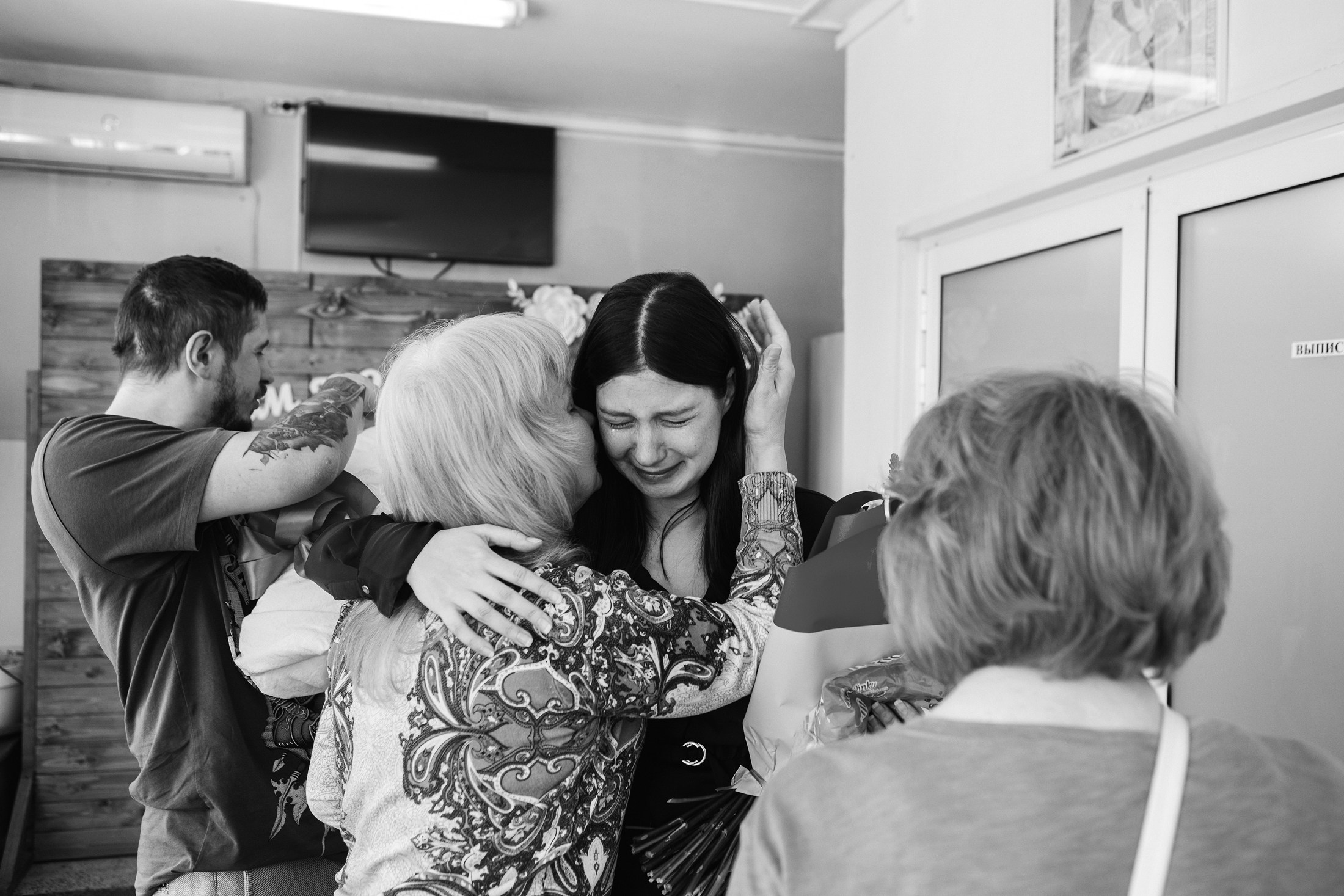 Выписка из Центрального роддома № 2. Фотографы в городе Волгограде — Людмила Агеева и Алексей Околелов