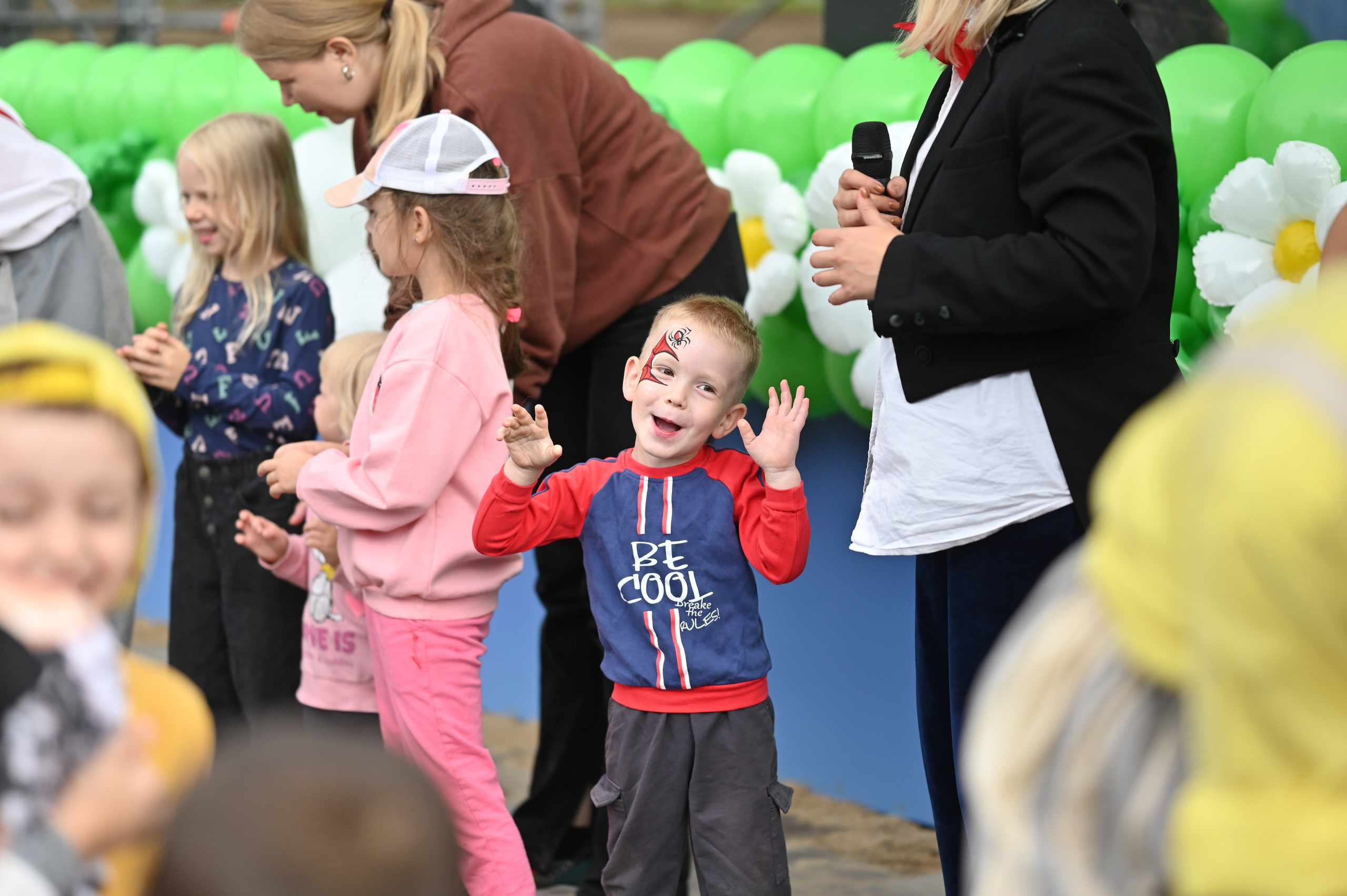 Семейный фестиваль 97 лет ЛО. ZDARONOKIA Репортажный фотограф