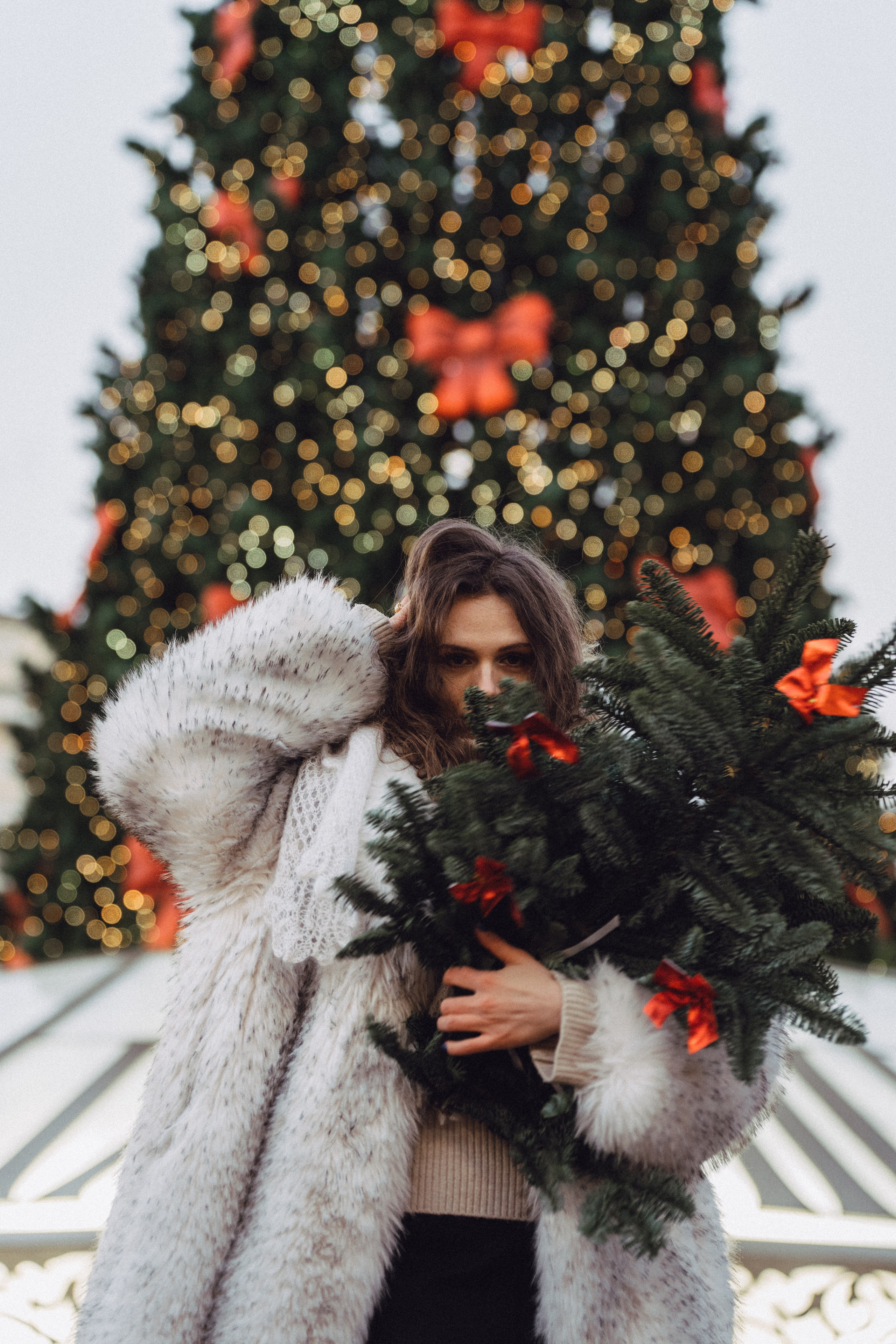 ПРОГУЛКА НА МАНЕЖНОЙ ПЛОЩАДИ ДЛЯ ДЕВУШКИ ПЕРЕД НОВЫМ ГОДОМ (НОВОГОДНЯЯ ФОТОСЕССИИЯ НА МАНЕЖНОЙ ПЛОЩАДИ). Профессиональный фотограф, Санкт-Петербург — Виктория Богомолова