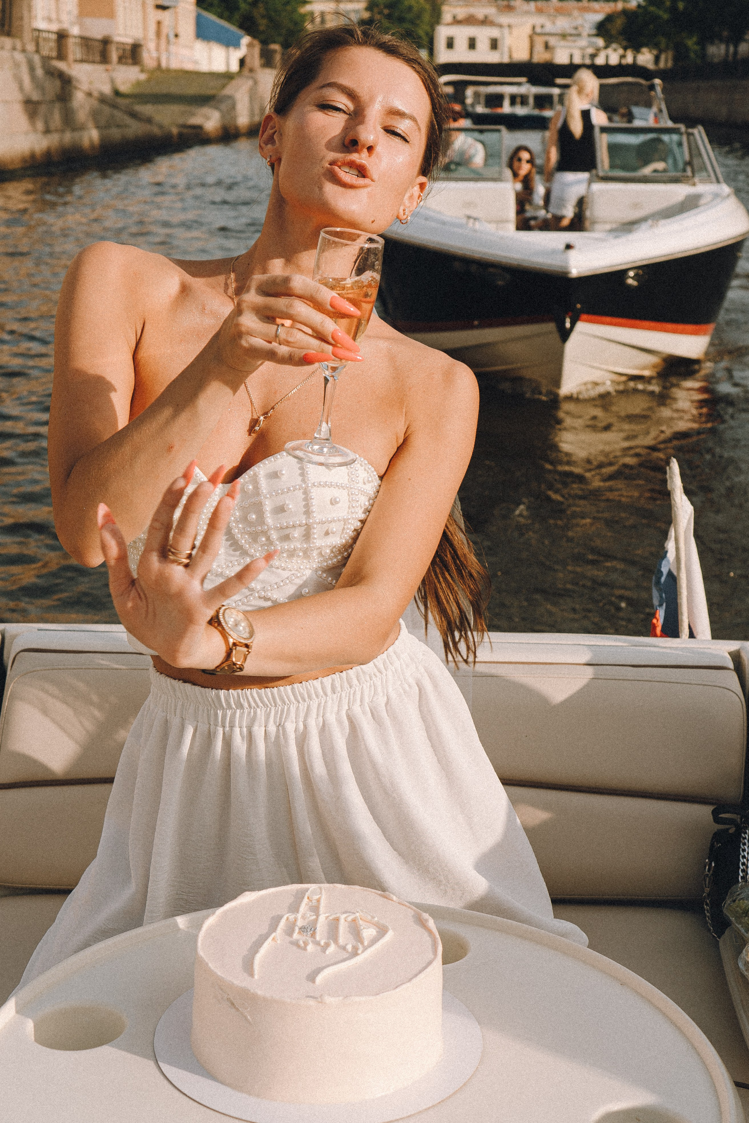 ДЕВИЧНИК НА КАТЕРЕ. Профессиональный фотограф, Санкт-Петербург — Виктория Богомолова