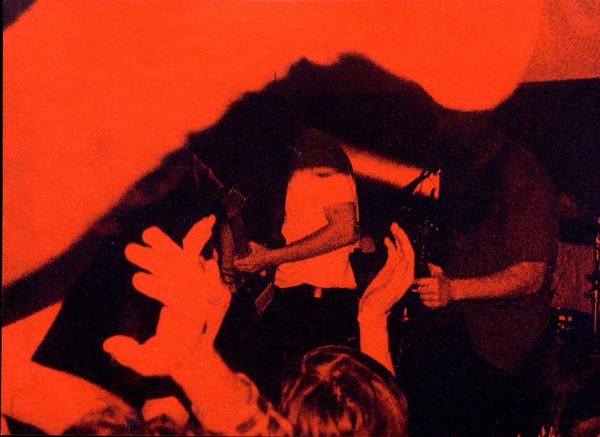 Липкий пол [книга]. Аня белка — художница и фотограф