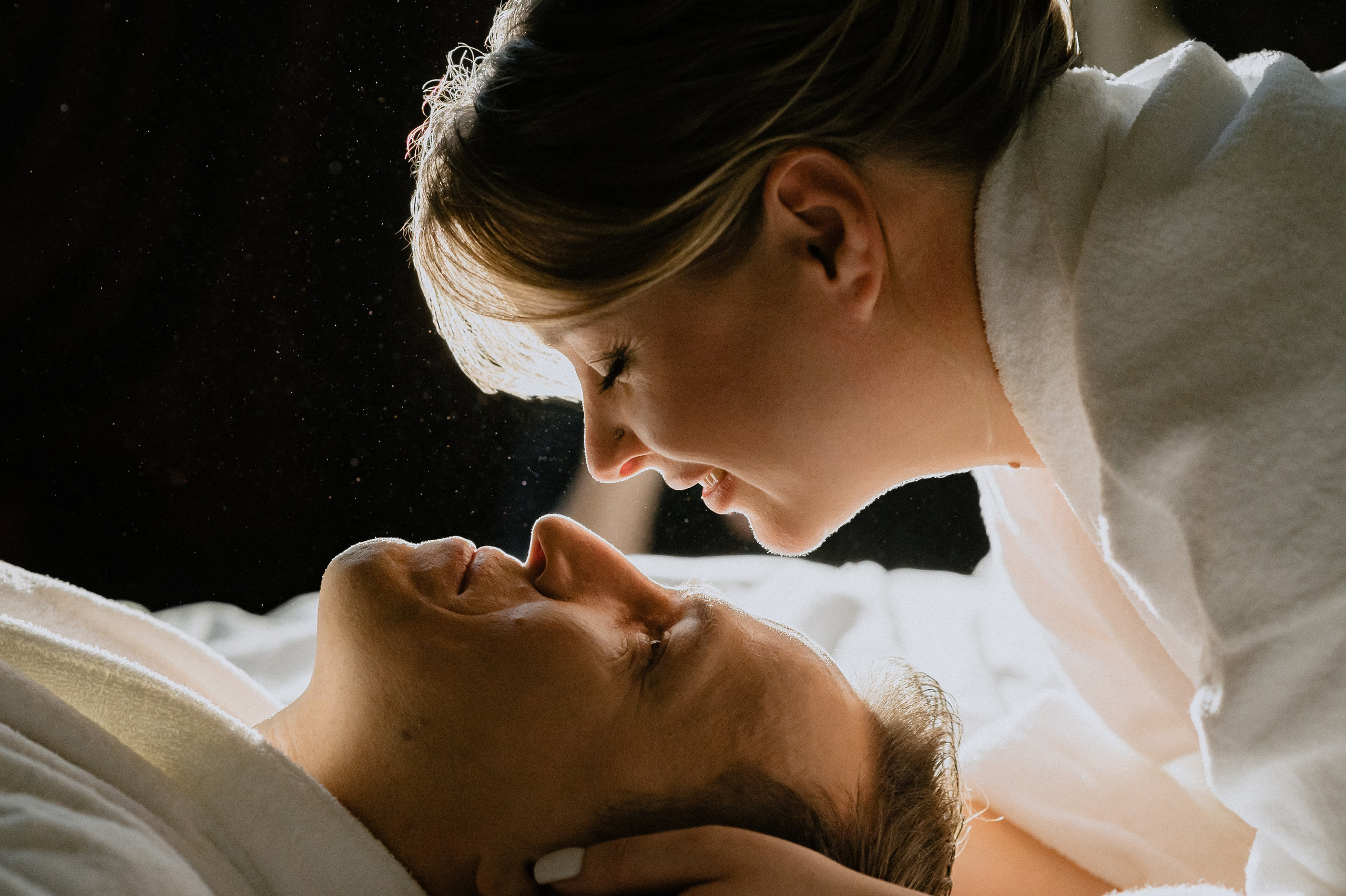 Свадебные сборы и фотосессия в отеле St. Regis. Свадебный фотограф Москва — Сергей и Татьяна