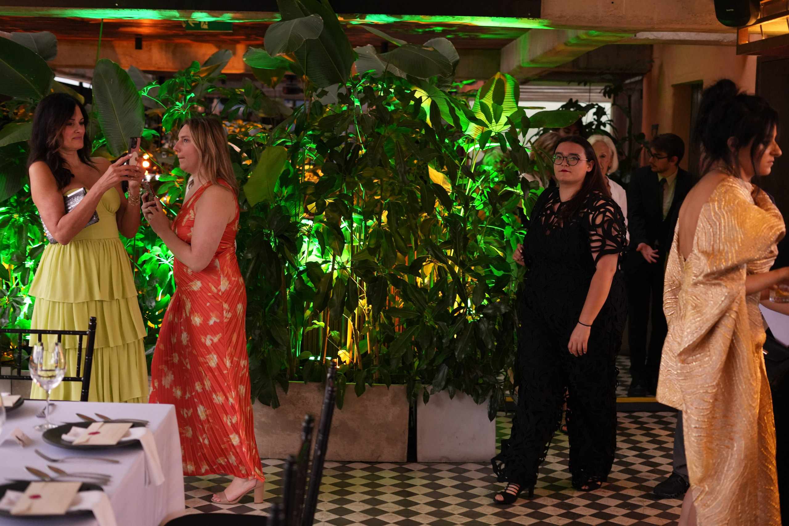 Olivia and Zack / 1 wedding day. Wedding Photographer in Barcelona and Medellin