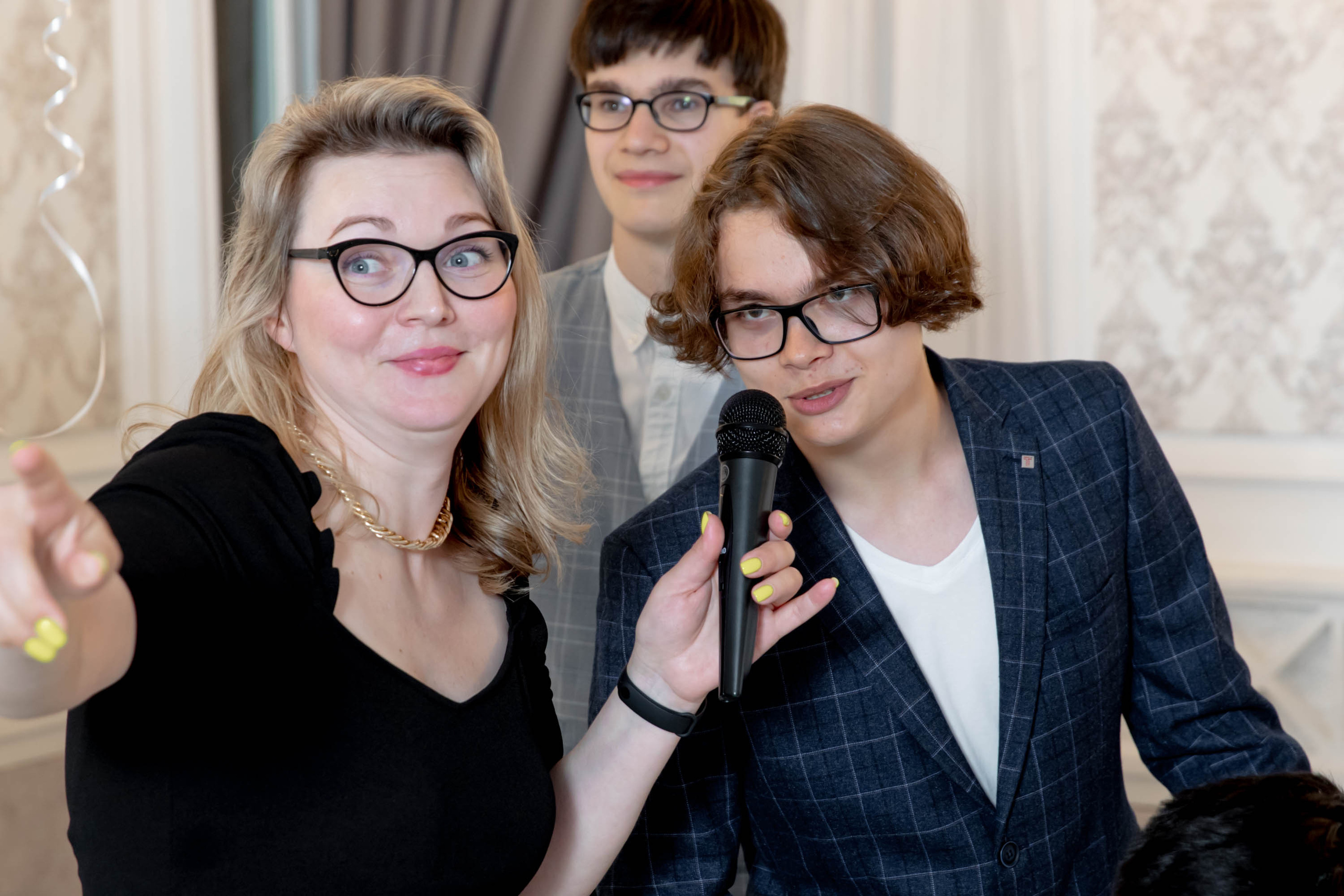 Фотосъёмка школьного выпускного. Фотограф на праздник, корпоратив, День Рождения и Юбилей в г. Санкт-Петербурге Алексей Анкушев