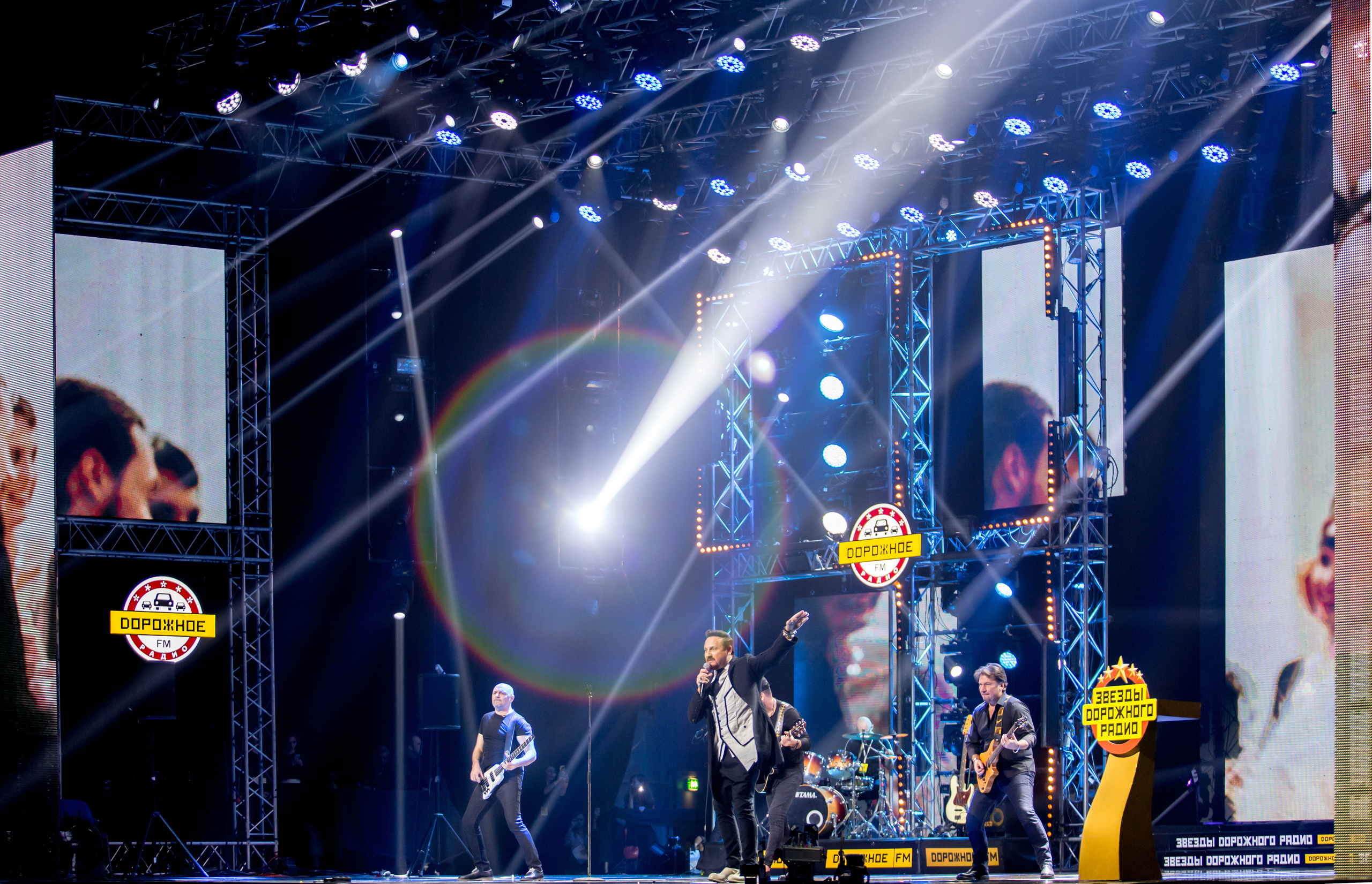 Фотосъёмка концерта Звёзды дорожного радио. Фотограф на праздник, корпоратив, День Рождения и Юбилей в г. Санкт-Петербурге Алексей Анкушев