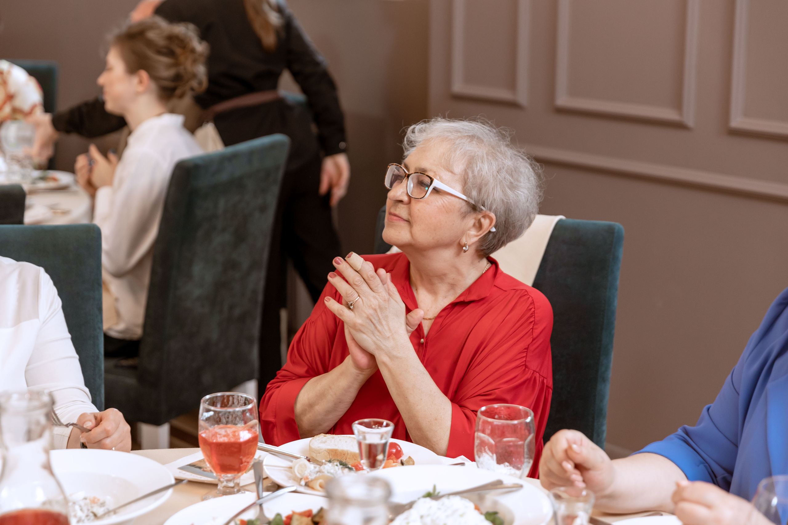 Фотограф на юбилей пригласить заказать. Фотограф на праздник, корпоратив, День Рождения и Юбилей в г. Санкт-Петербурге Алексей Анкушев