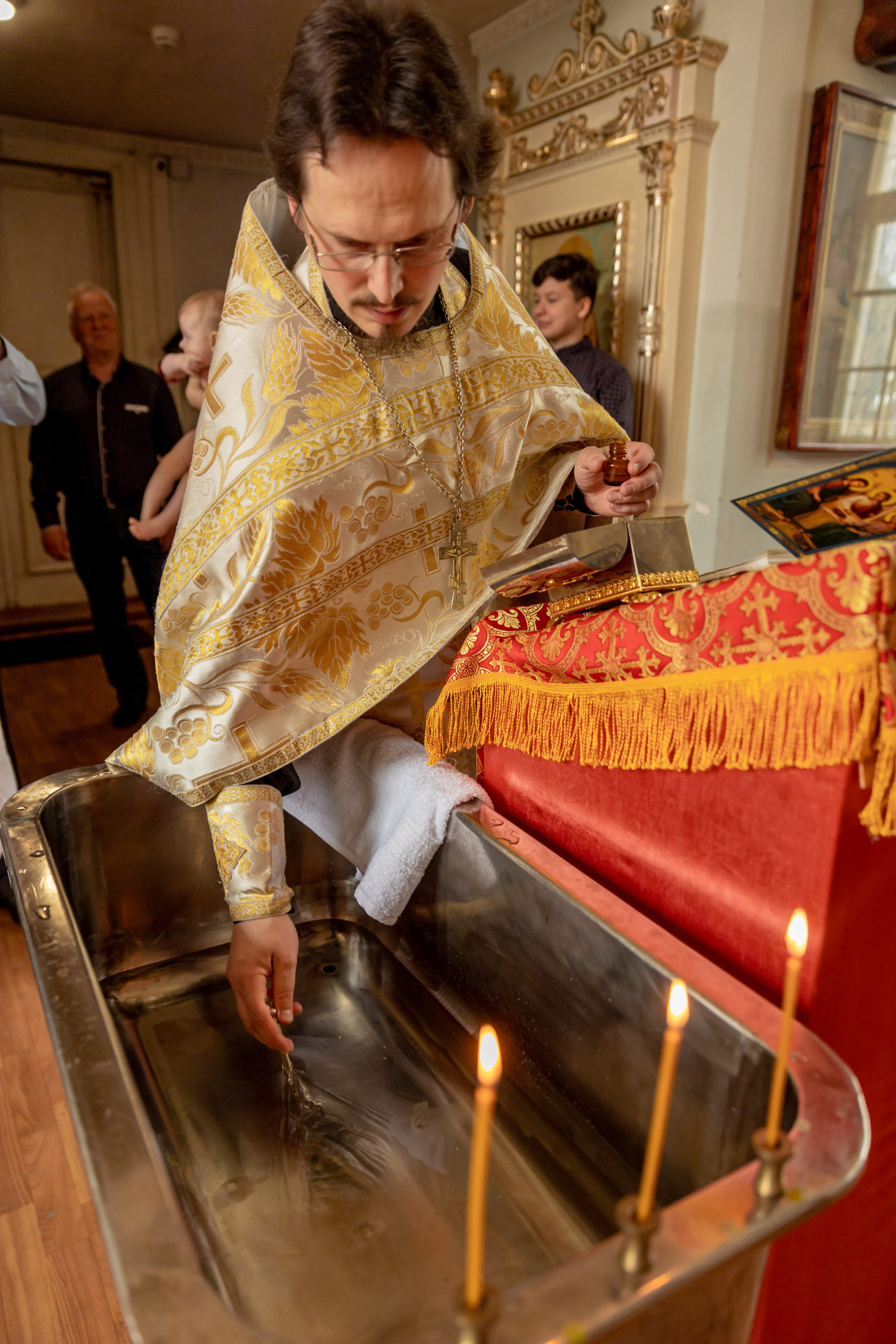 Фотосъёмка в храме СПб. Фотограф на праздник, корпоратив, День Рождения и Юбилей в г. Санкт-Петербурге Алексей Анкушев