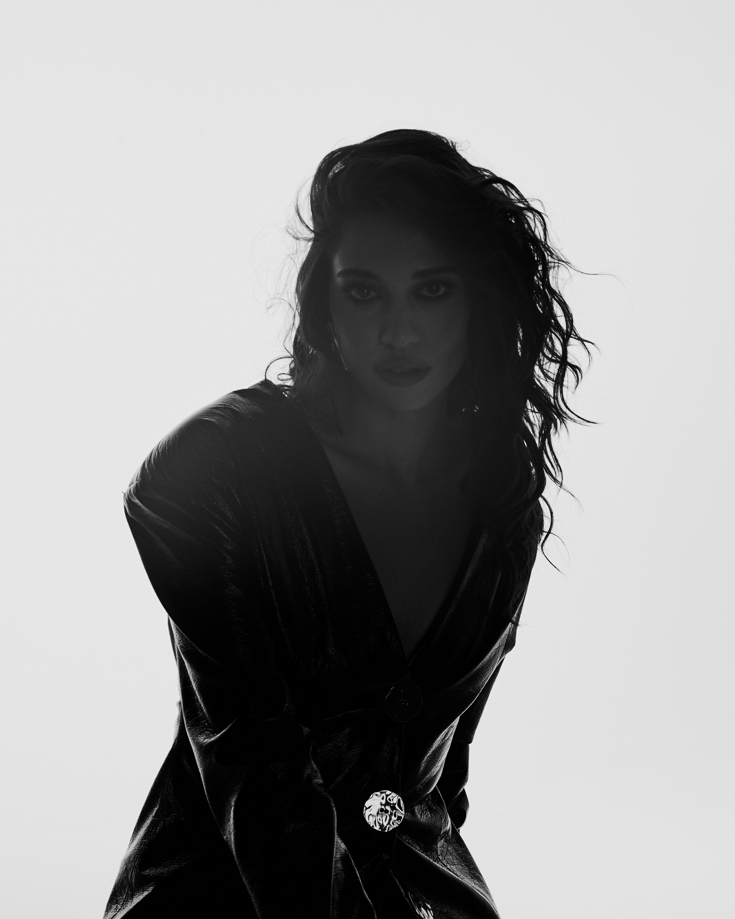 Gunai. Фэшн-фотография и портреты в Владивостоке. Превращаю съёмку в повествование — создаю образы с сюжетом, которые остаются в памяти