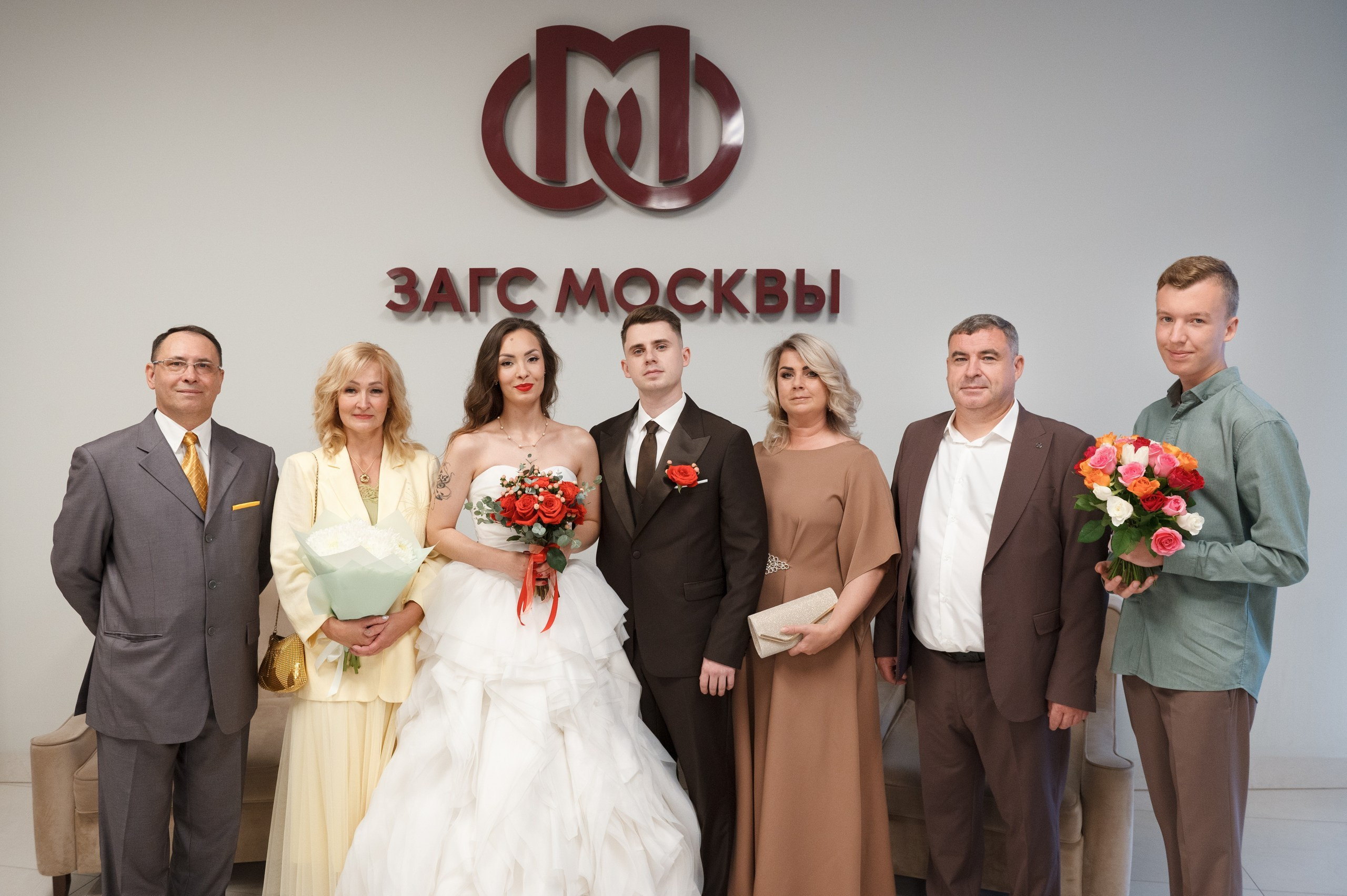 Летняя свадьба у воды Егора и Елизаветы. Праздничное агентство ПИОН