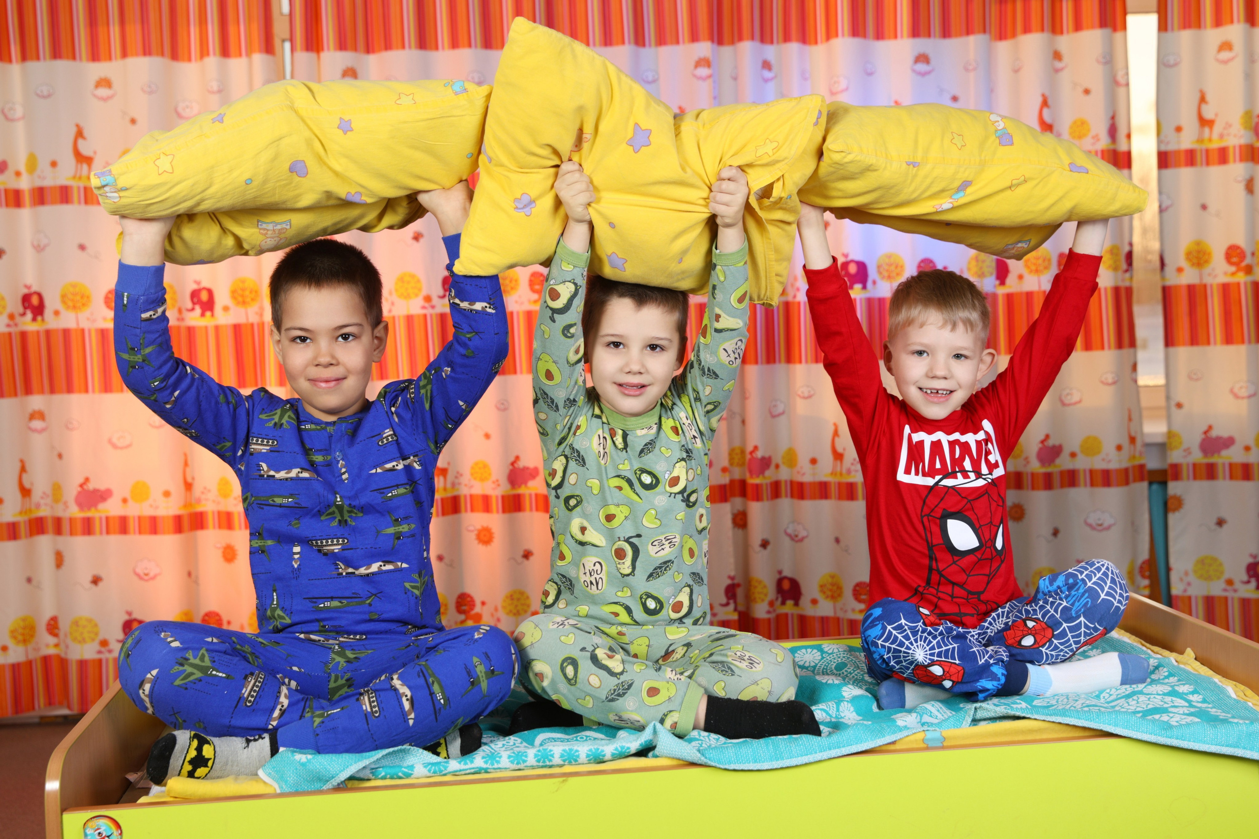 Выпускникам школ и детских садов