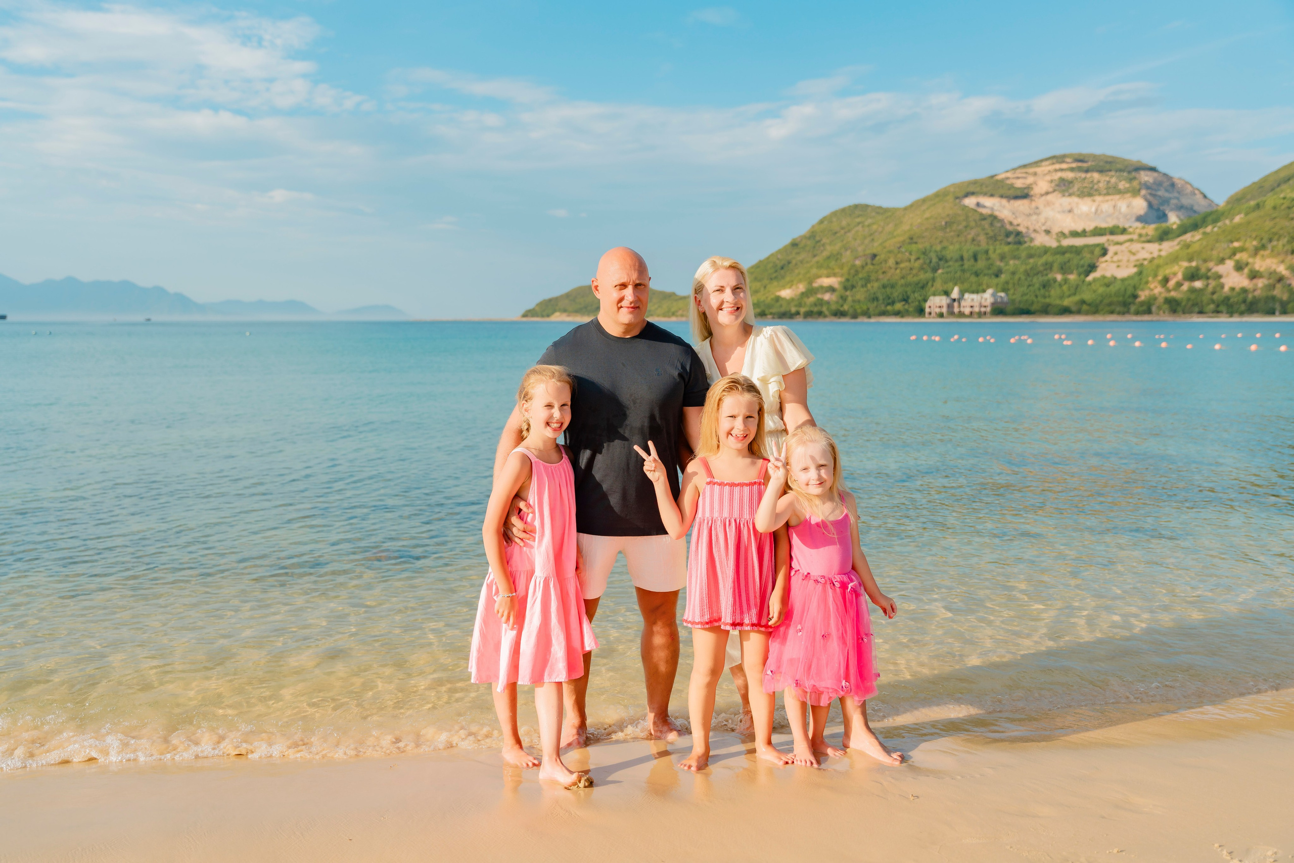 MARRIOTT. Family and Private Photoshoot in Nha Trang