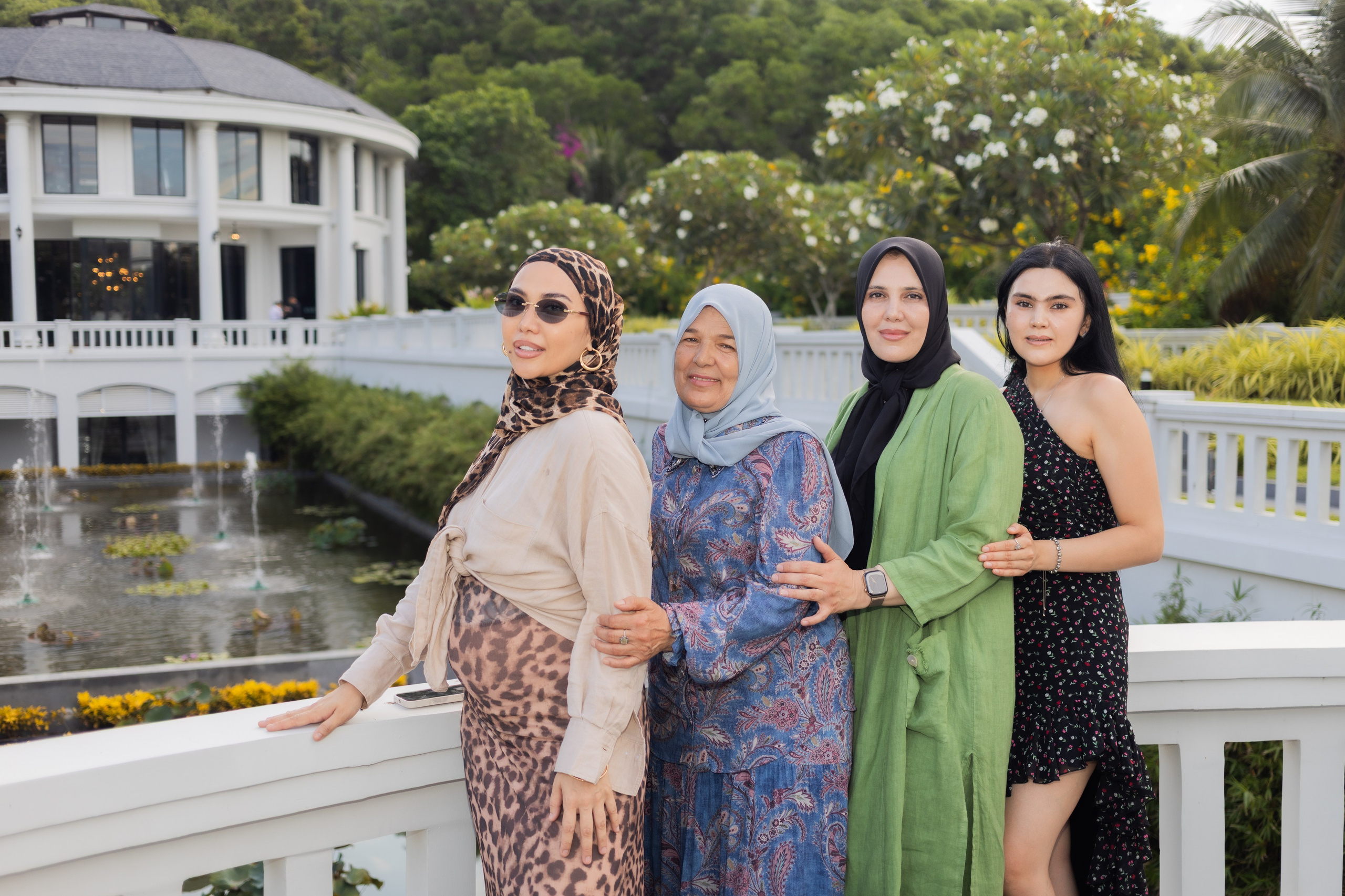 MARRIOTT. Family and Private Photoshoot in Nha Trang
