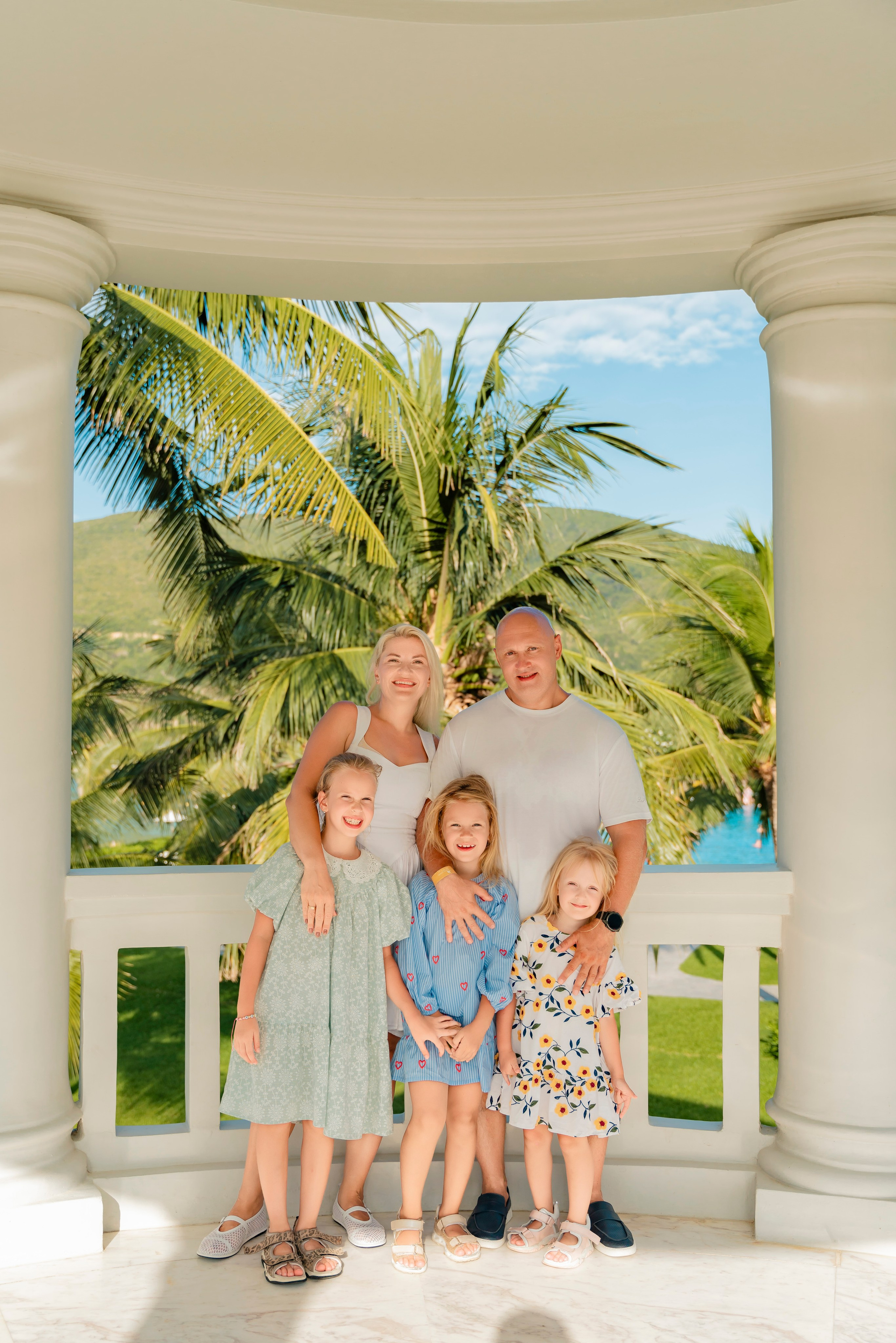 MARRIOTT. Family and Private Photoshoot in Nha Trang